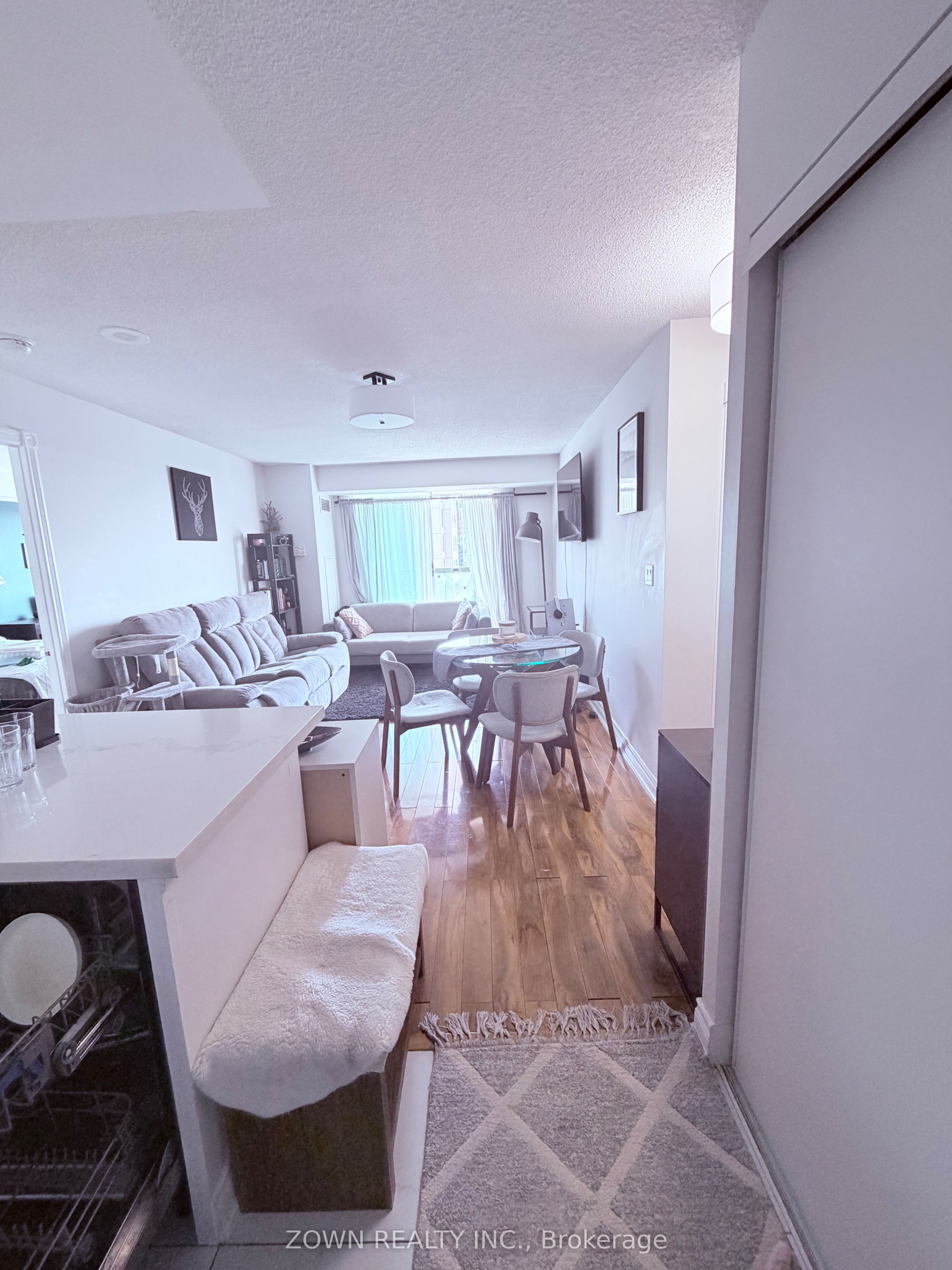 Additional image 2 of 611-3 Ellesmere Street, Richmond Hill, ON, L4B 4N2