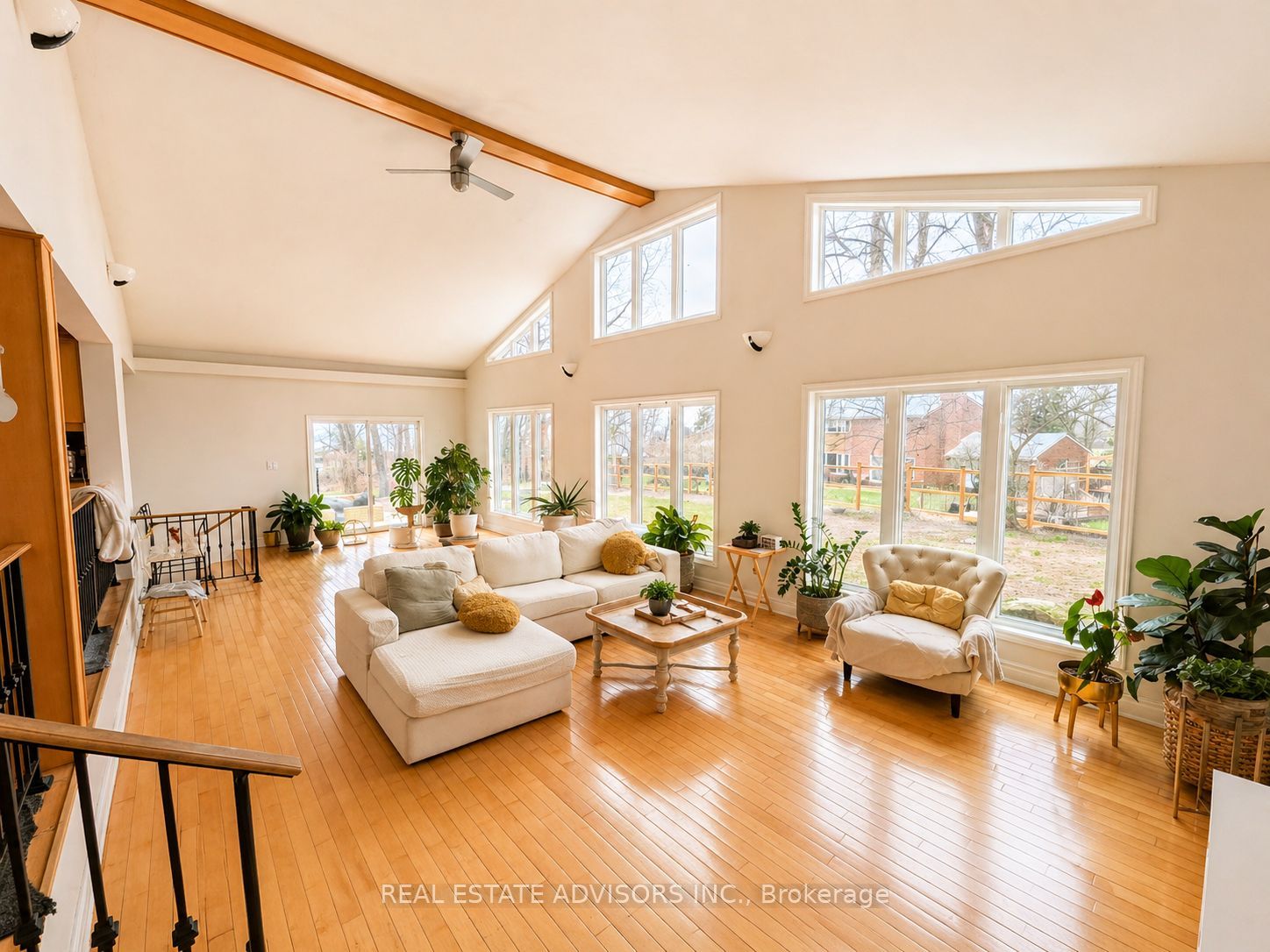 Additional image 4 of 1 Lakehill Crescent, Toronto, ON, M1M 1E5