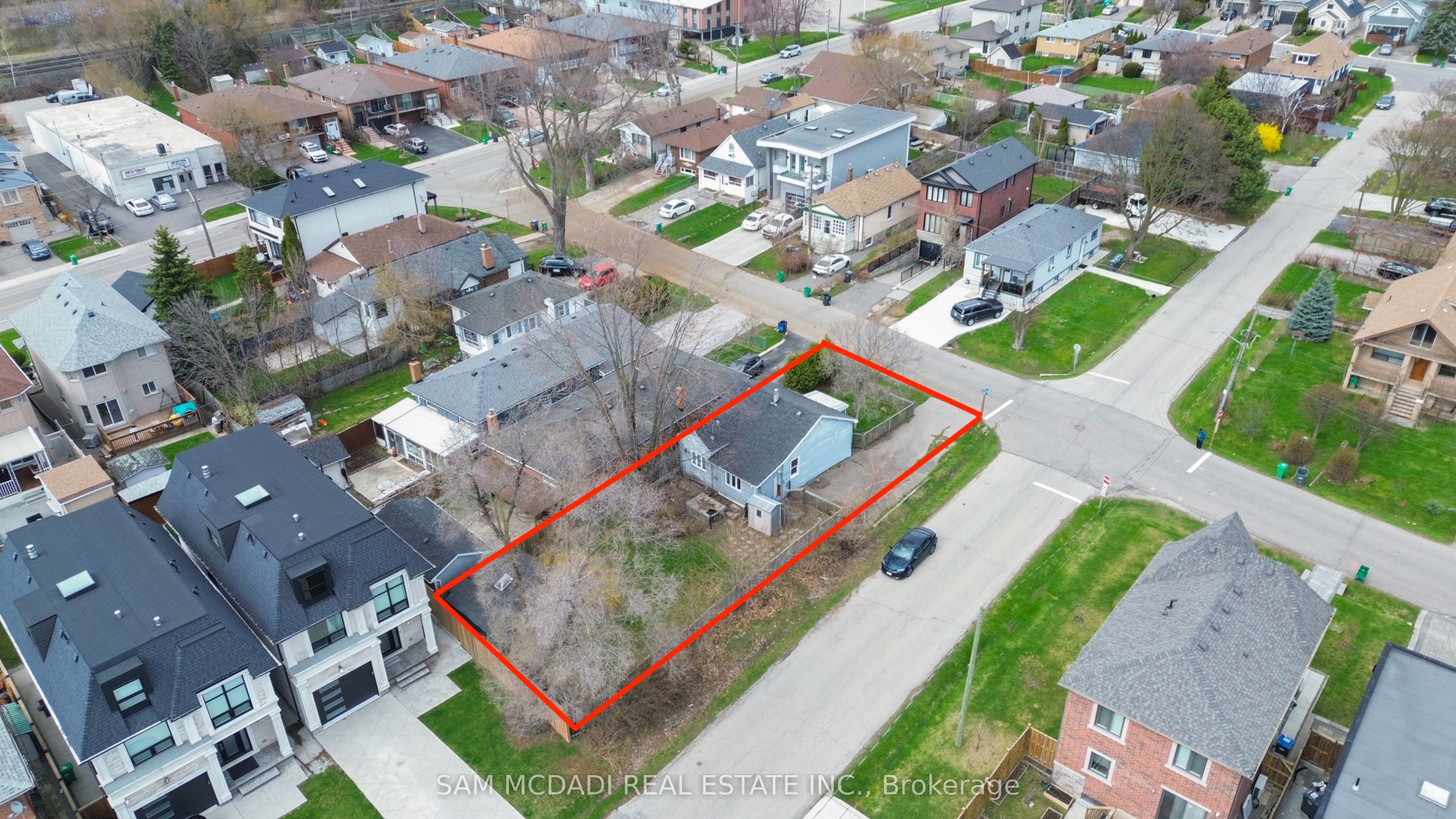 Additional image 2 of 1062 West Avenue, Mississauga, ON, L5E 1W2