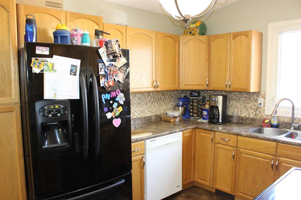 Additional image 4 of 2811 13 Avenue S, Lethbridge, AB, T1K 0S9