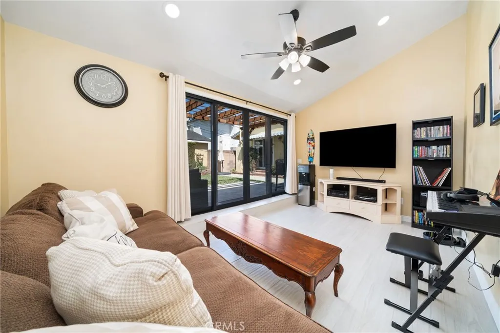 Additional image 29 of 11442 212th St, Lakewood, CA 90715