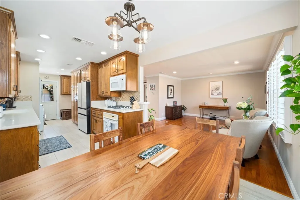 Additional image 7 of 11442 212th St, Lakewood, CA 90715