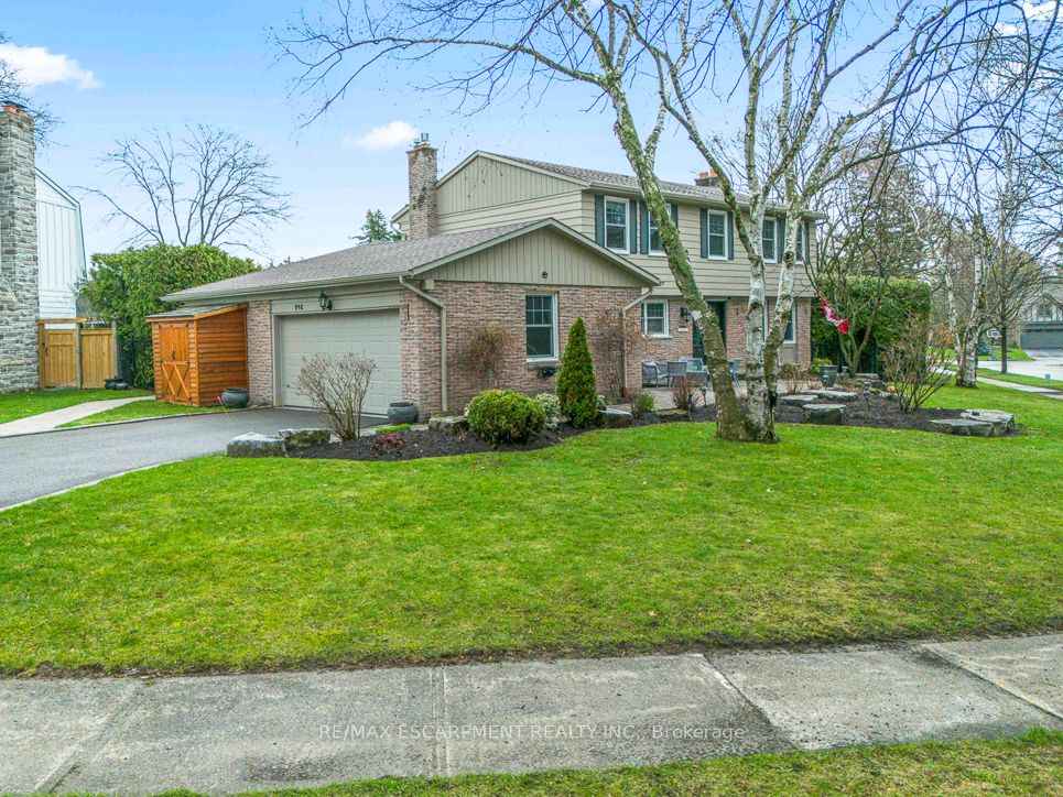 996 Cresthampton Lane, Mississauga, ON, L5H 2X1