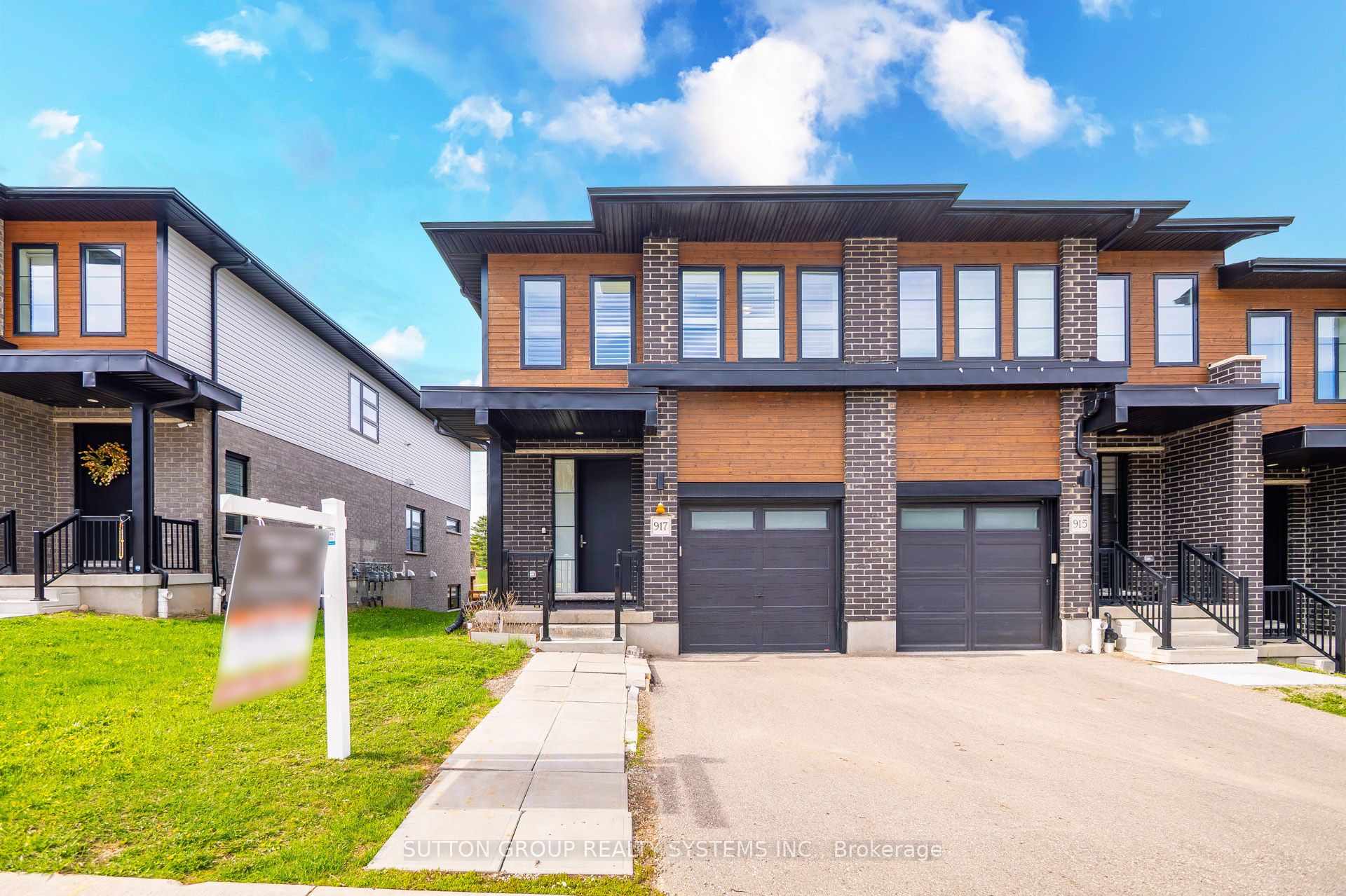 Additional image 2 of 917 Robert Ferrie Drive, Kitchener, ON, N2R 0P2