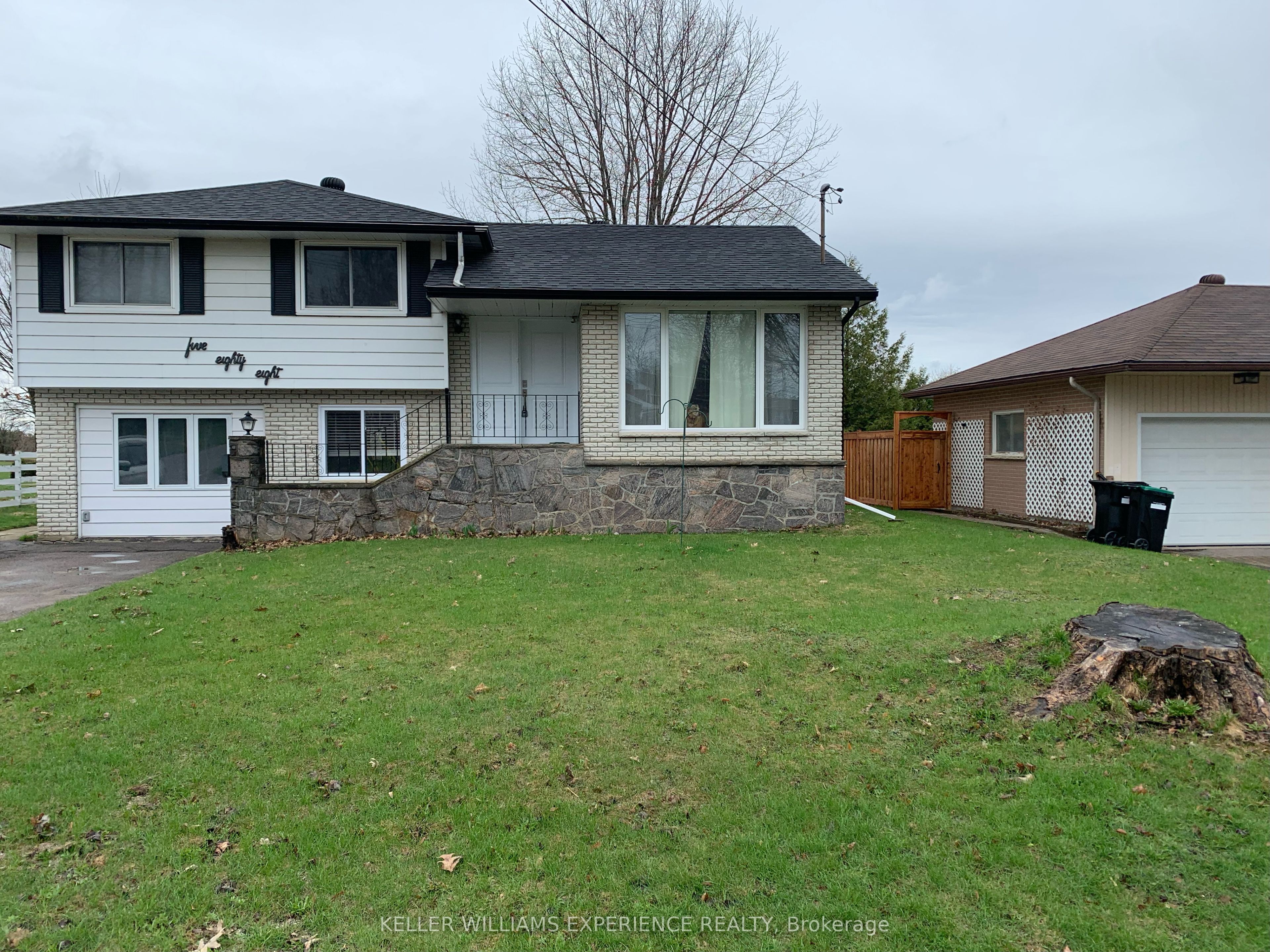 588 Manly Street, Midland, ON, L4R 3G3