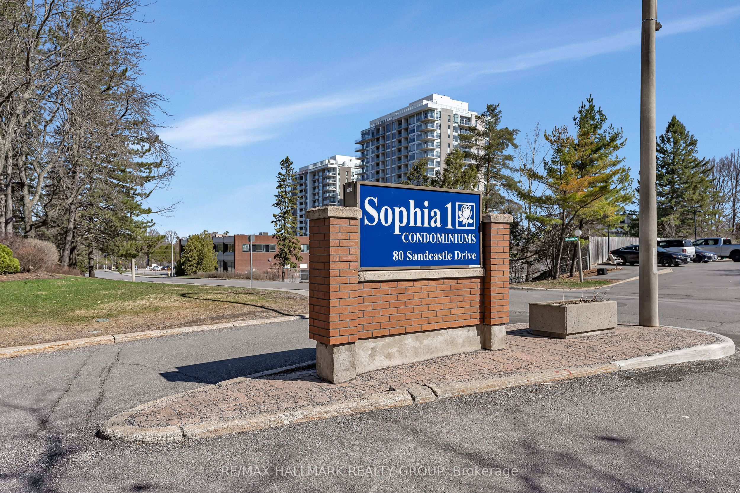 Additional image 2 of 704-80 Sandcastle Drive, Ottawa, ON, K2H 9E7