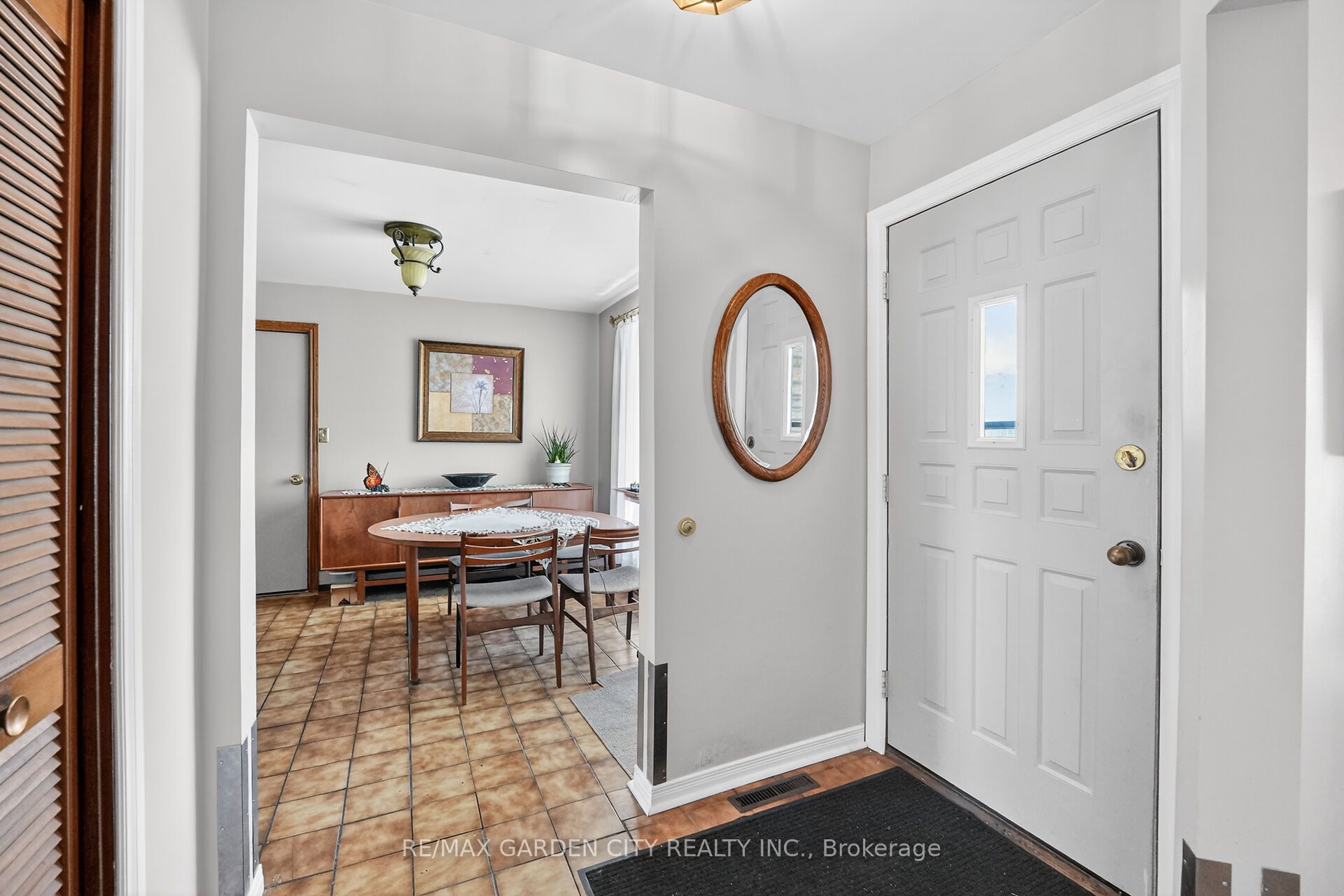Additional image 4 of 5 Lockview Crescent, St. Catharines, ON, L2M 2T2