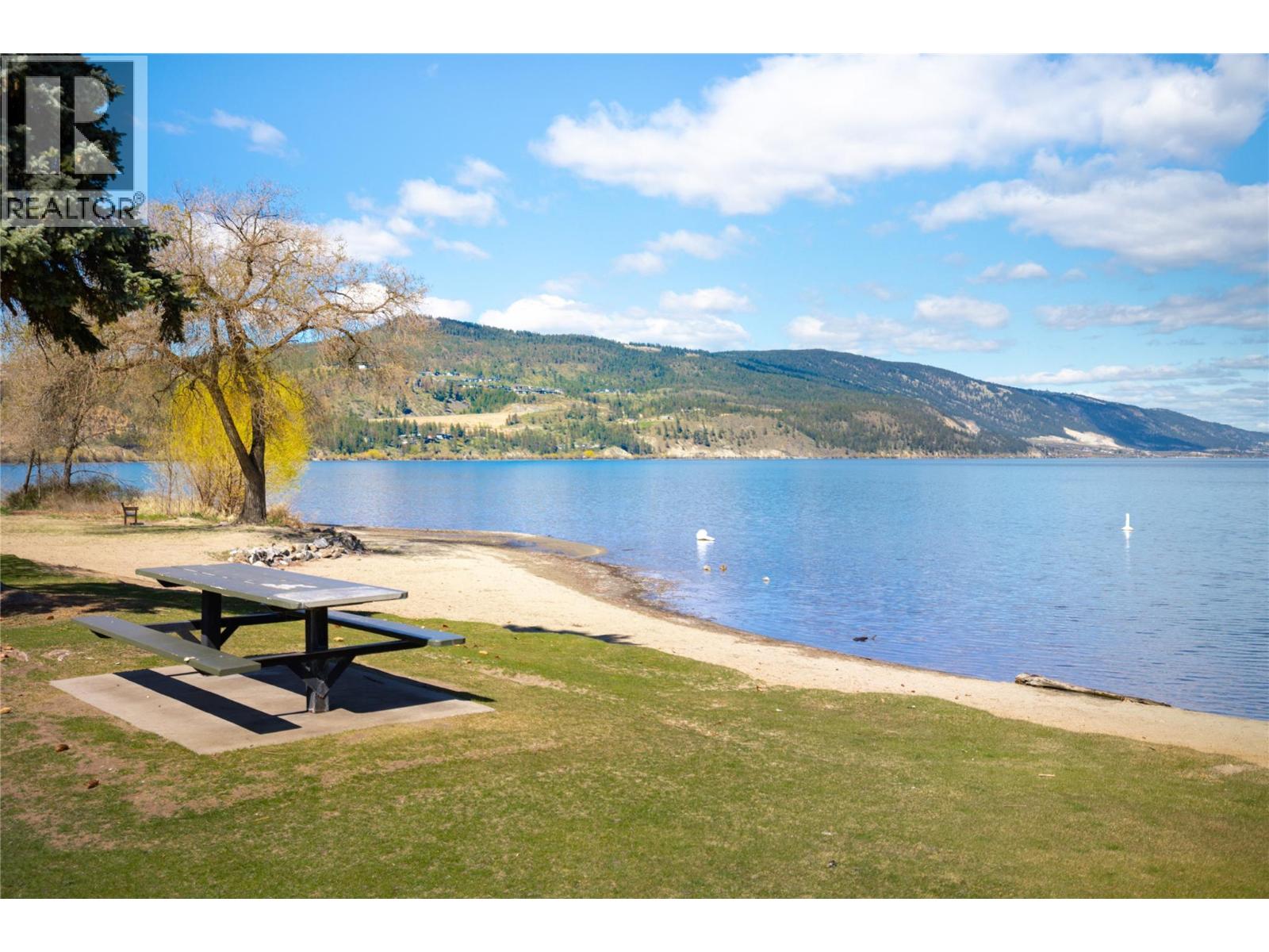 109-3570 Woodsdale Road, Lake Country, BC, V4V1Y9