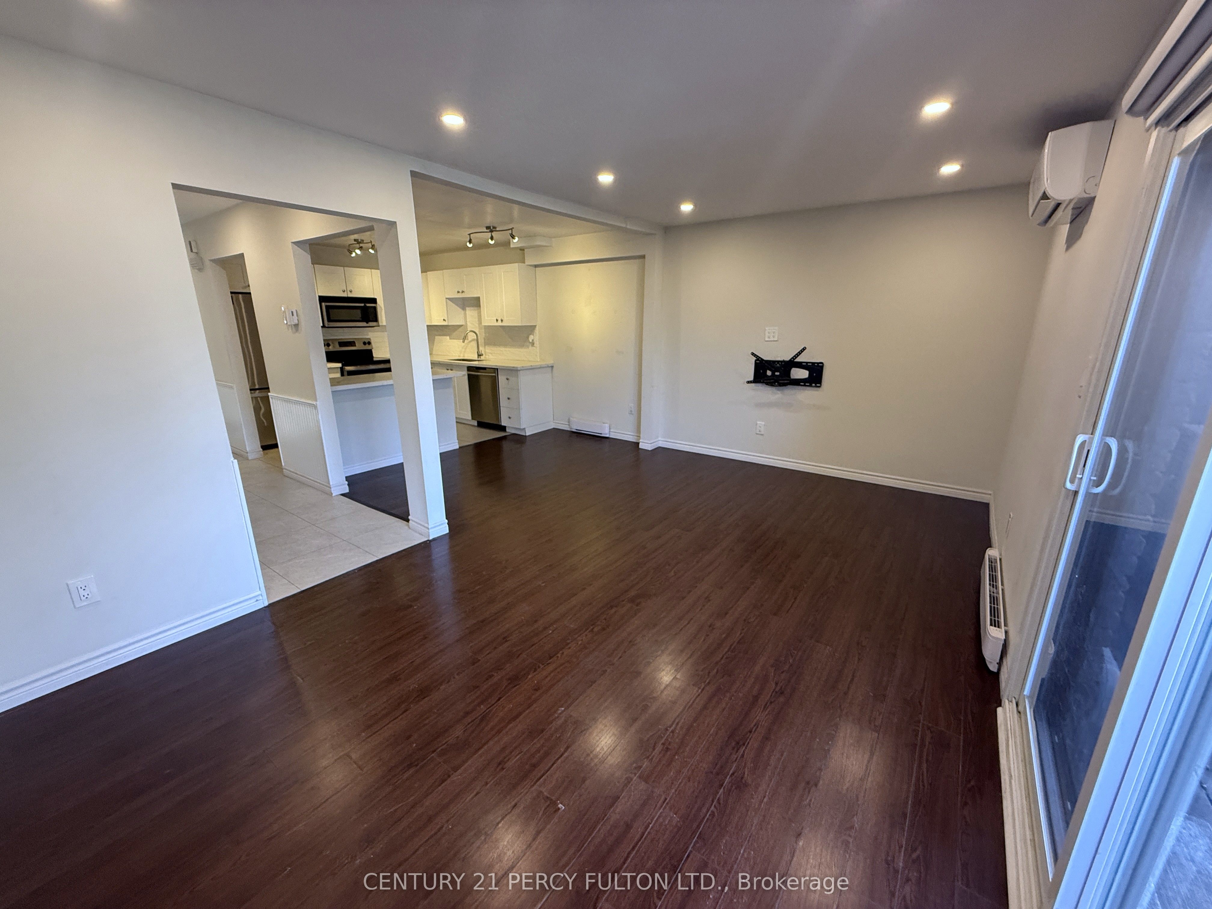 22-221 Ormond Drive, Oshawa, ON, L1G 6T7 photo 5