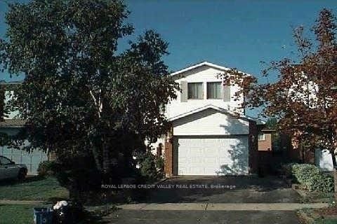 73 Winterfold Drive, Brampton, ON, L6V 3S9
