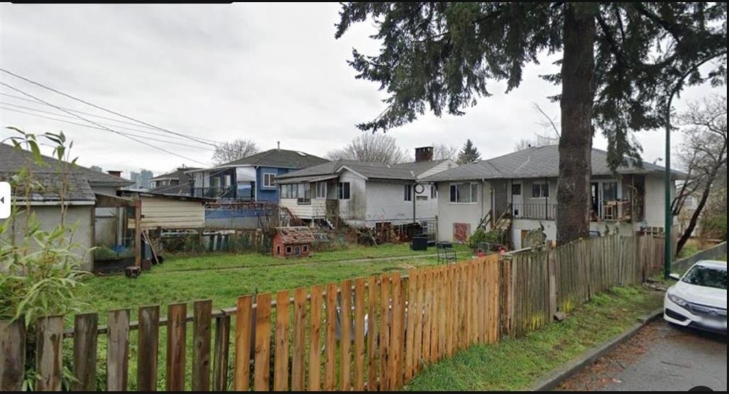 Additional image 2 of 3507 Monmouth Avenue, Vancouver, BC, V5R 5S1