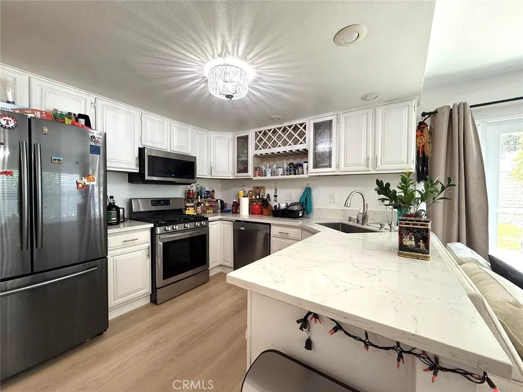 Additional image 4 of 25347 Via Oriol, Valencia, CA 91355