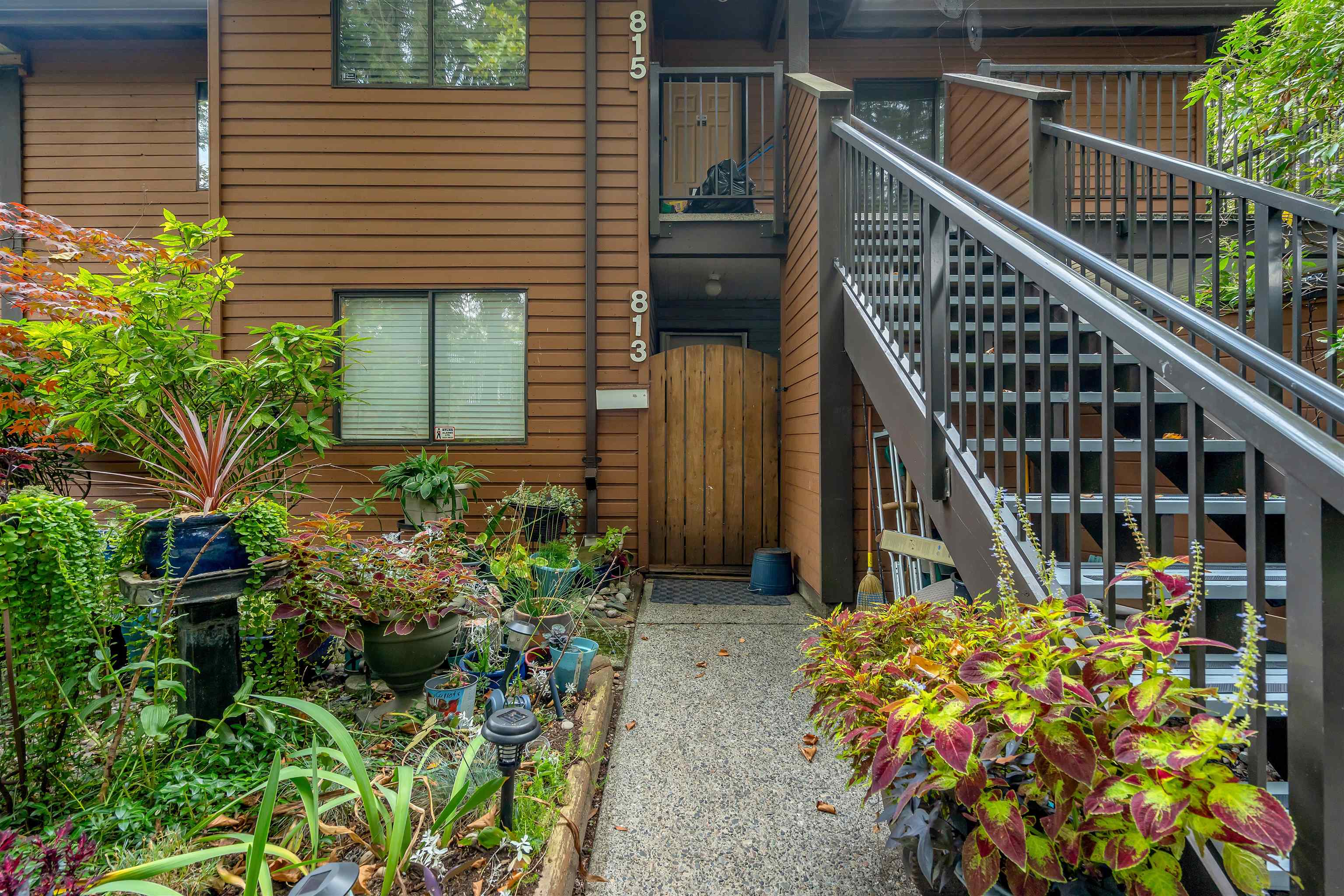 813-10620 150 Street, Surrey, BC, V3R 7S1
