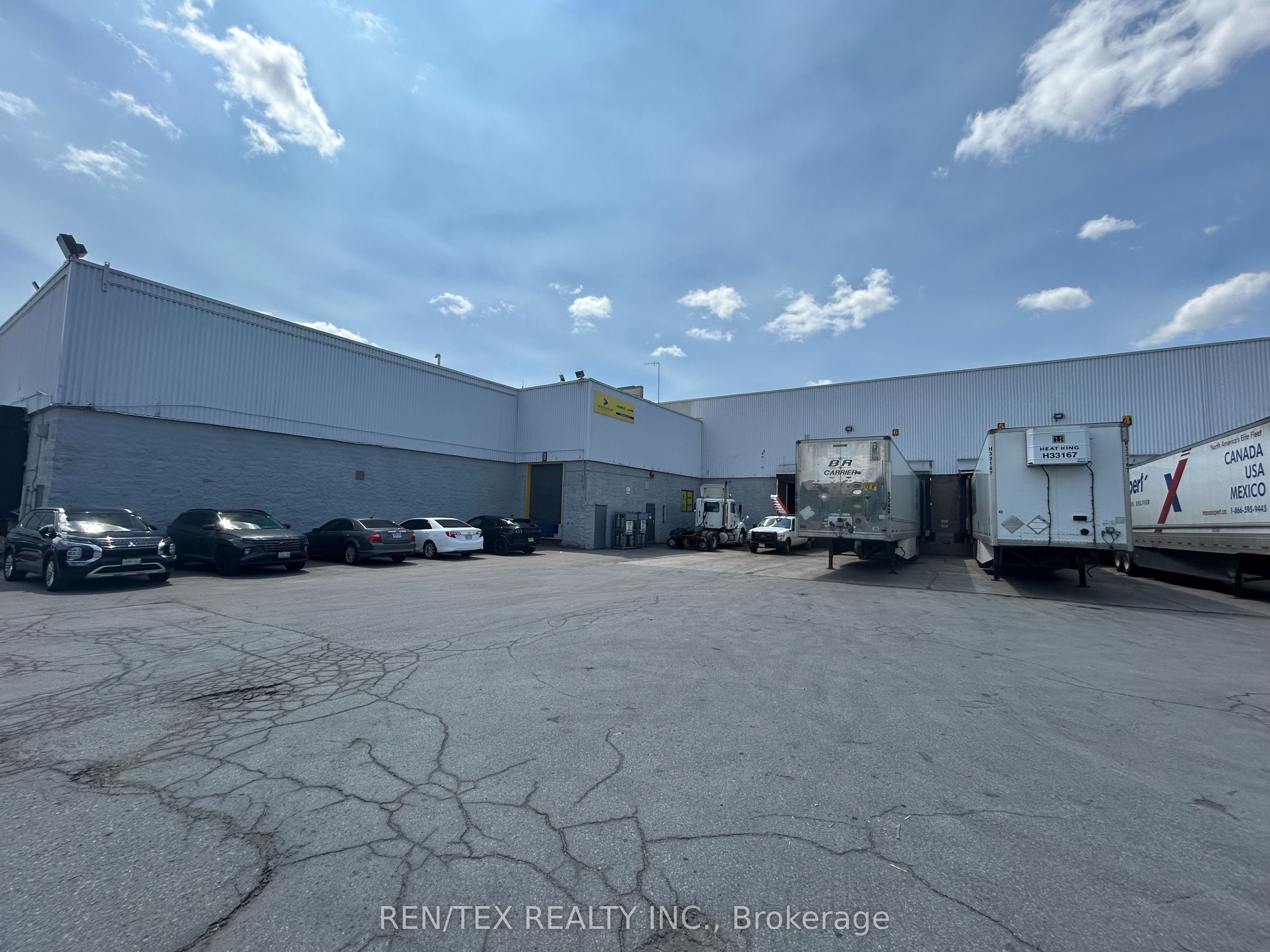 2-402 Mulock Drive, Newmarket, ON, L3Y 9B8