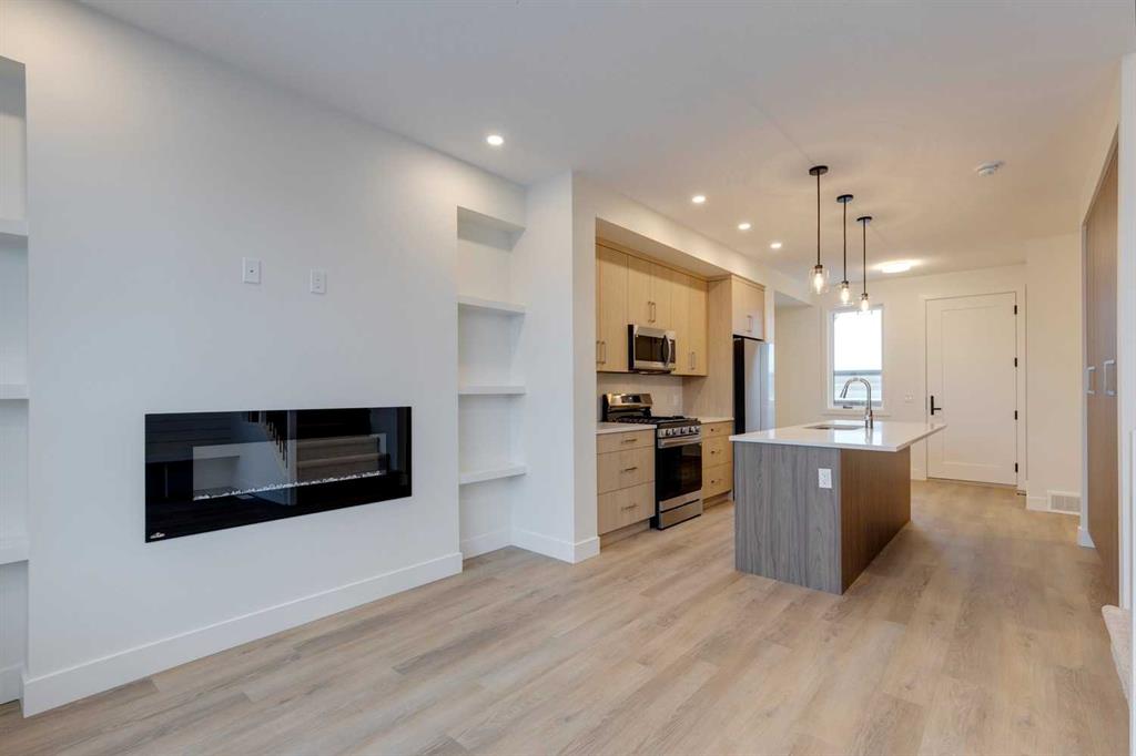 Additional image 6 of 2126 7 Street NW, Calgary, AB, T2M 1K3