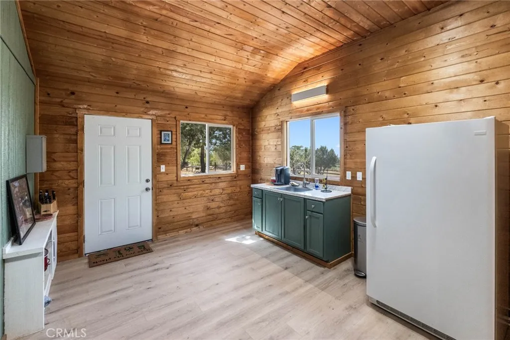 Additional image 114 of 984 Pinon Road, Pinon Hills, CA 92372