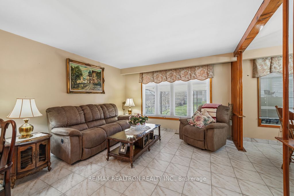 Additional image 4 of 163 Elgin Mills Road W, Richmond Hill, ON, L4C 4M3