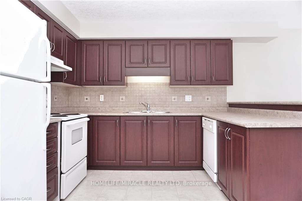Additional image 3 of 40 Madeleine Street, Kitchener, ON, N2R 1V4