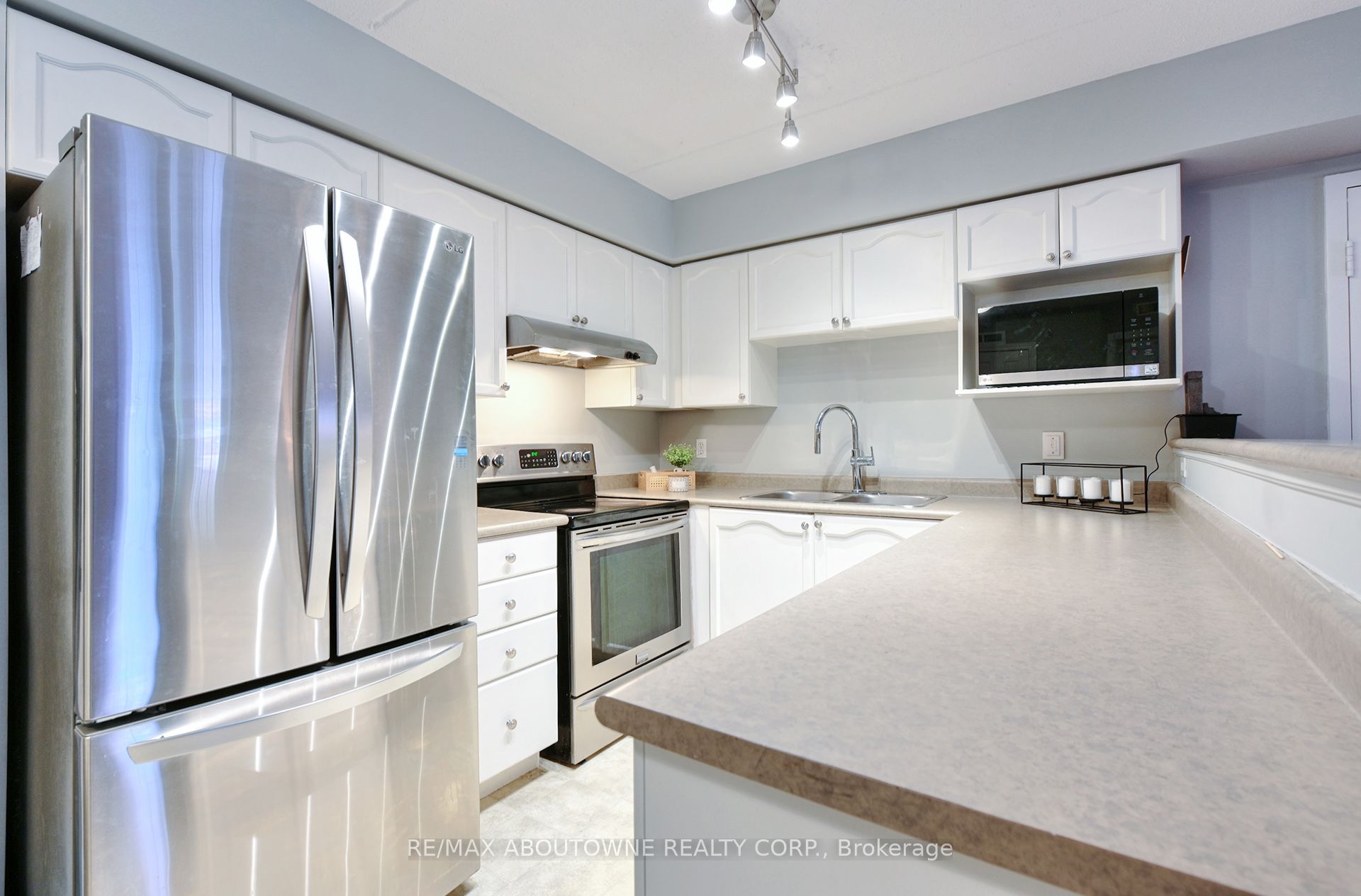 Additional image 6 of 104-1470 Bishops Gate, Oakville, ON, L6M 4N2