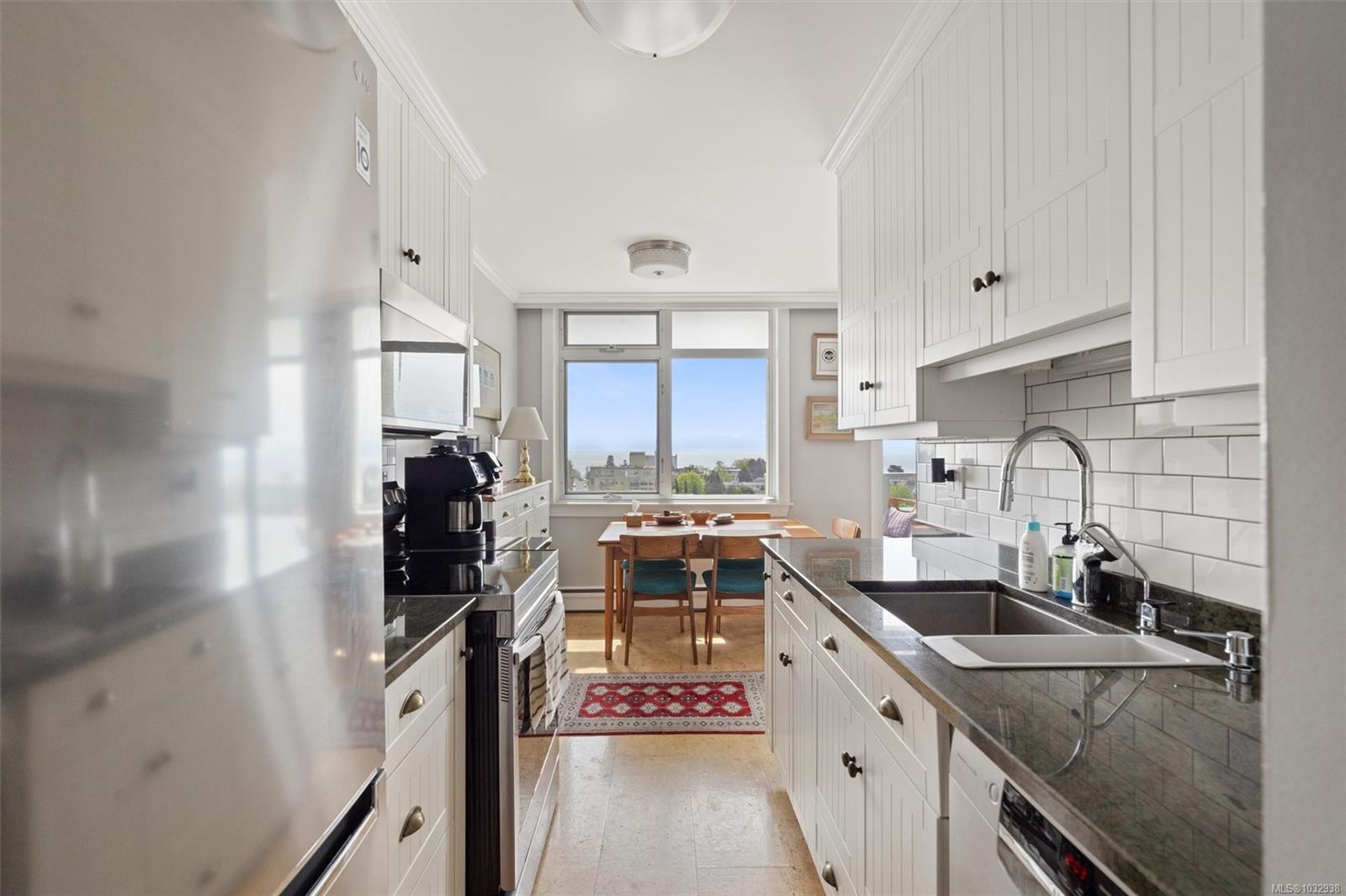 Additional image 2 of 1005-250 Douglas Street, Victoria, BC, V8V 2P4