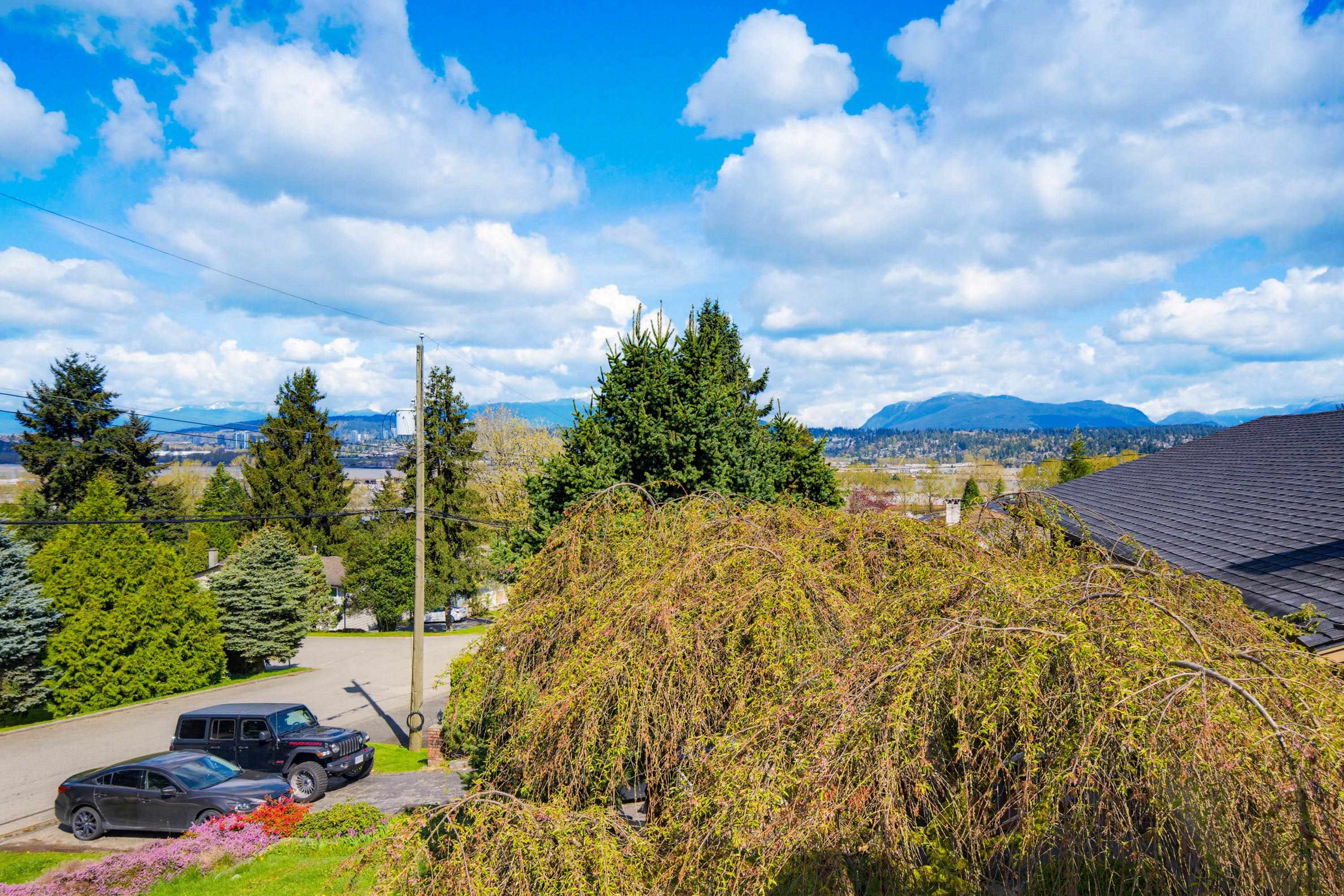 Additional image 2 of 11236 135 Street, Surrey, BC, V3R 2Z7