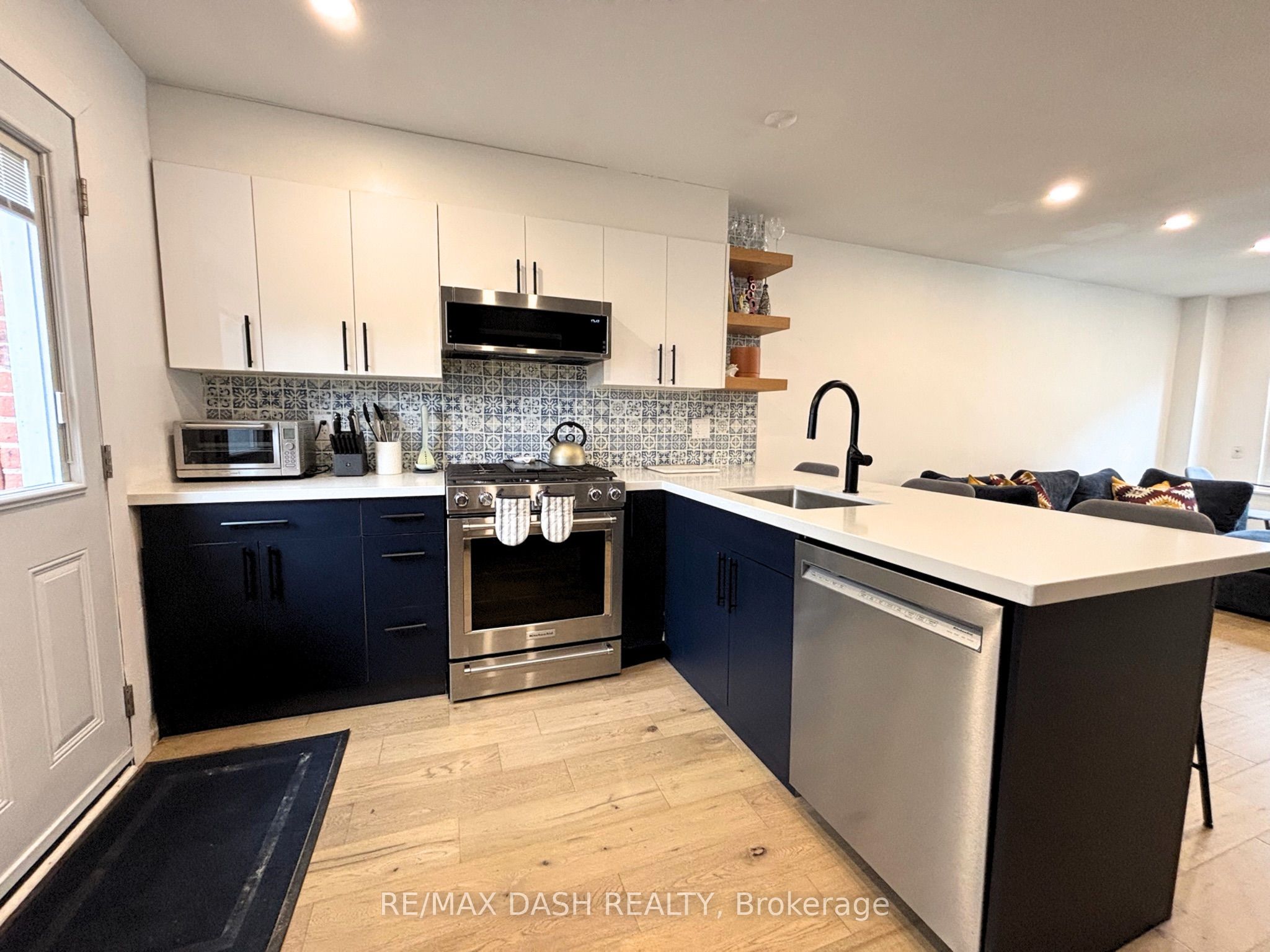 Additional image 3 of 3312 Bathurst Street, Toronto, ON, M6A 2B6