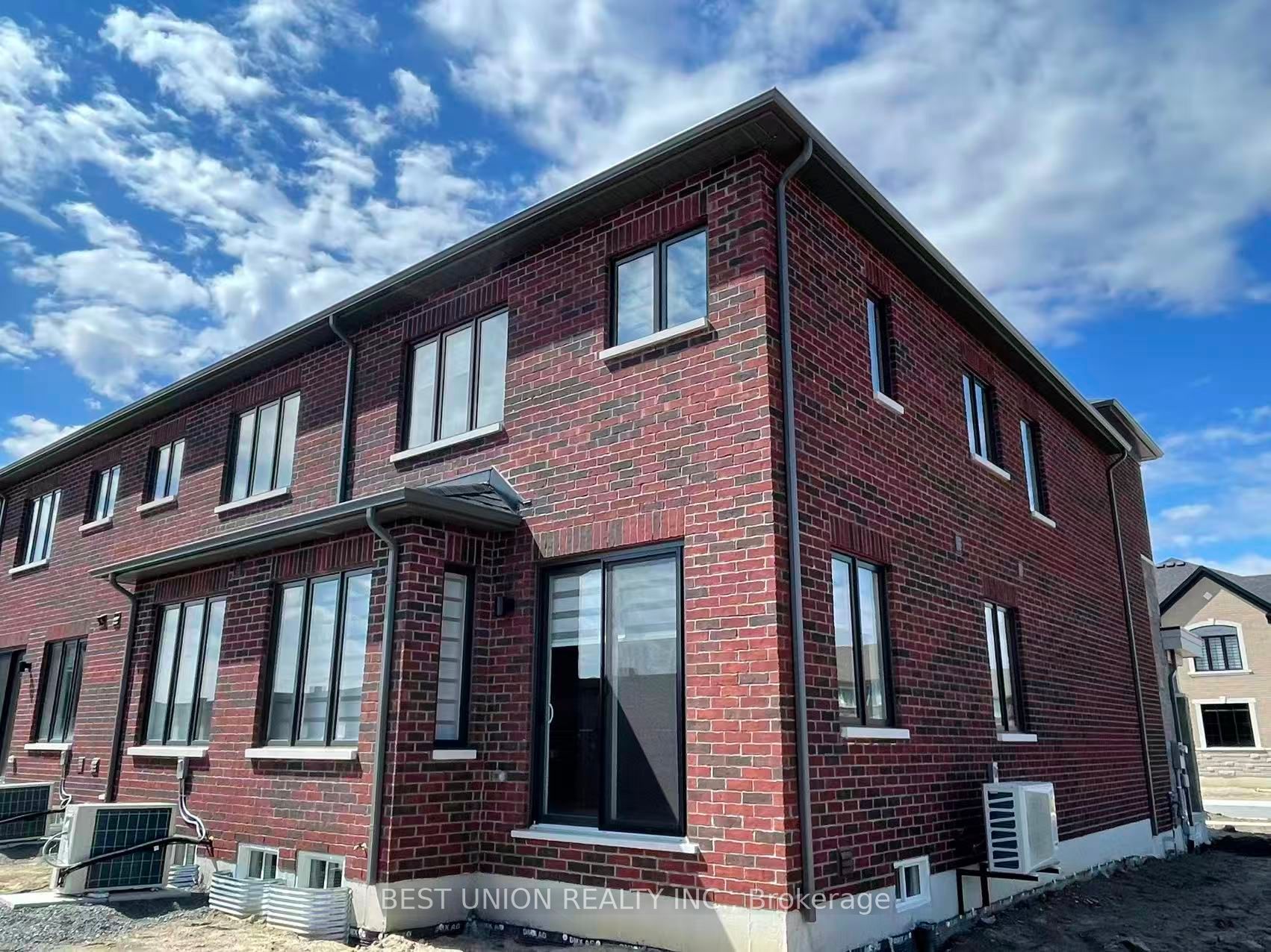 Additional image 2 of 70 Tipp Drive, Richmond Hill, ON, L4E 1J3