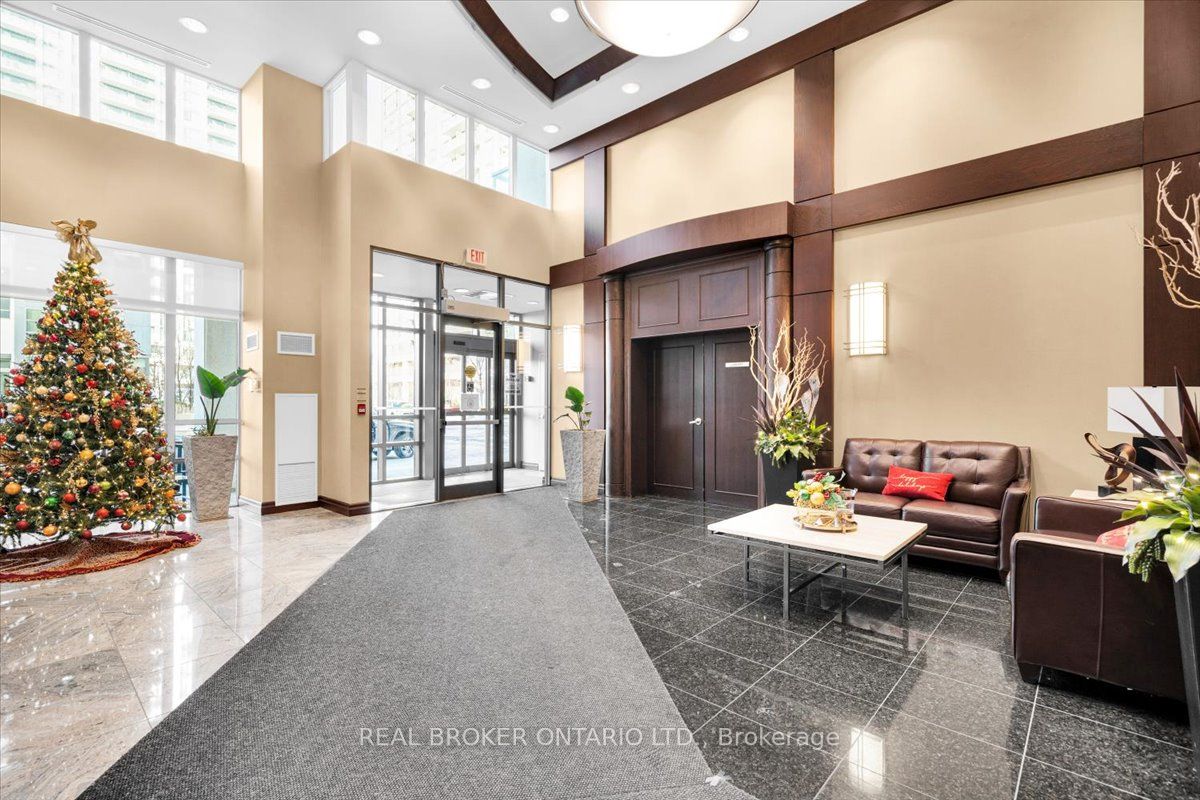Additional image 3 of 312-335 Rathburn Road W, Mississauga, ON, L5B 0C8