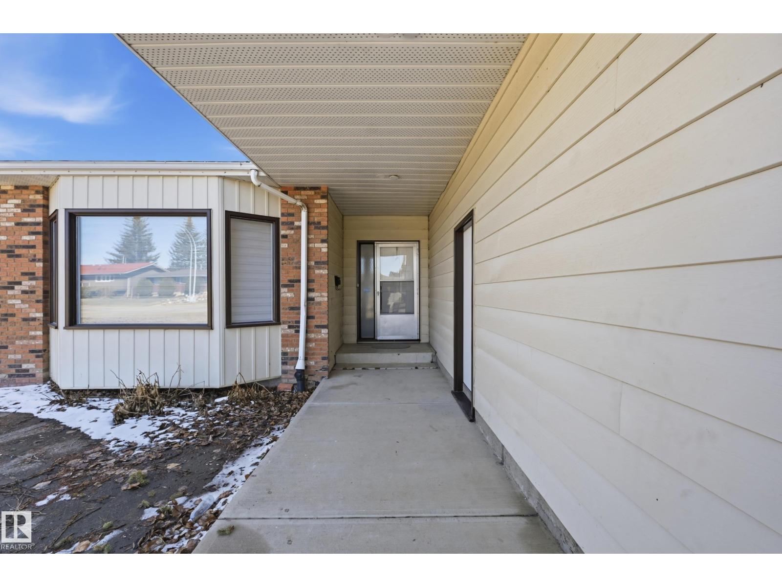 Additional image 3 of 6907 19 Avenue NW, Edmonton, AB, T6K2G7
