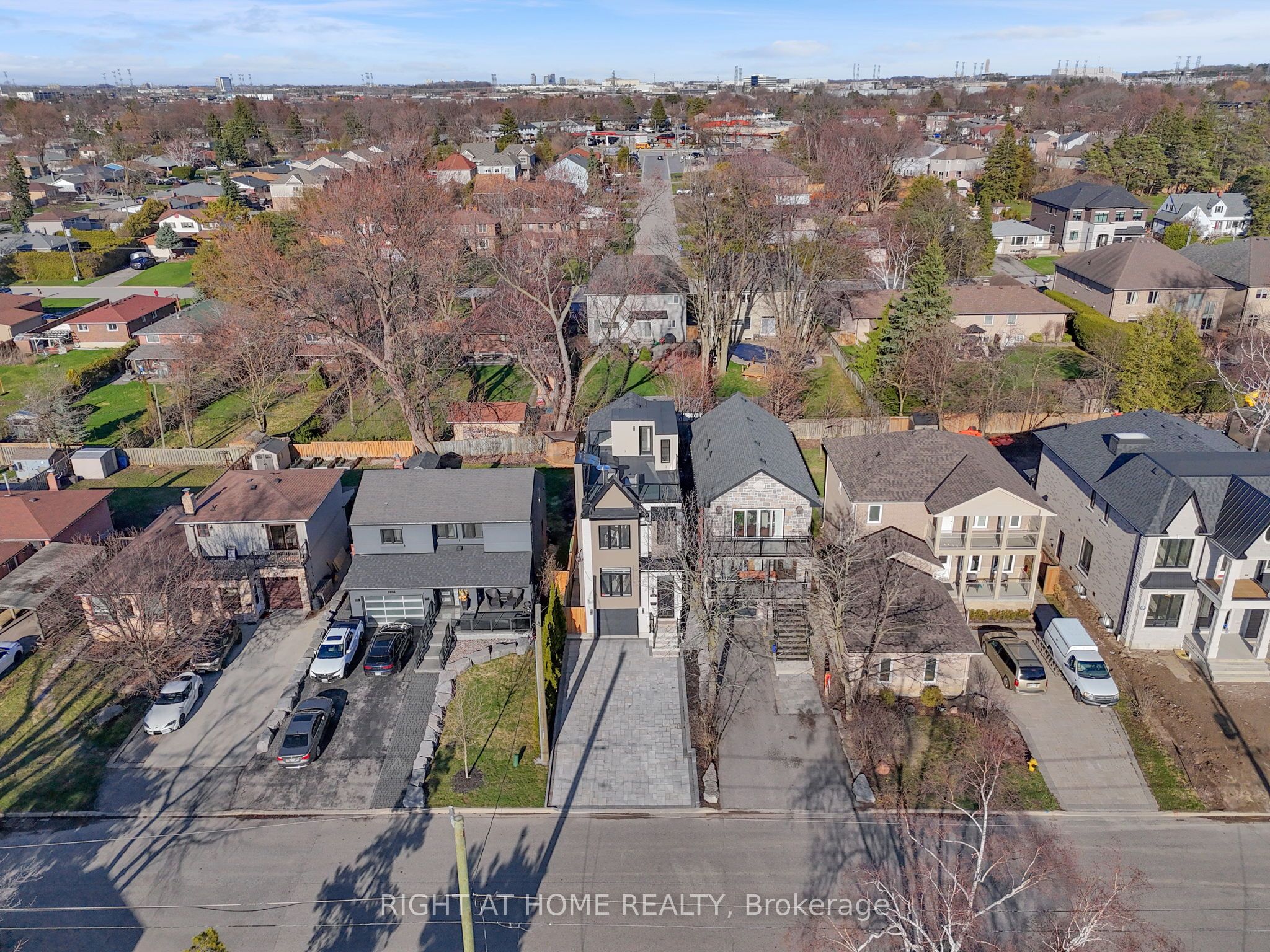 Additional image 2 of 819 Fairview Avenue, Pickering, ON, L1W 1M7