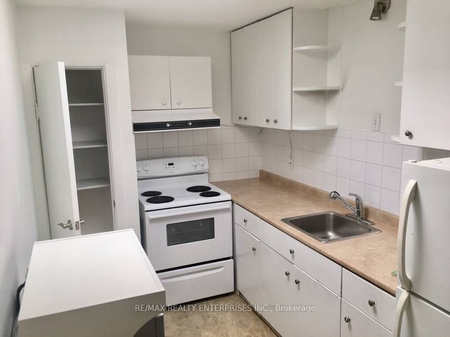 Additional image 6 of 2-297 Lakeshore Road E, Mississauga, ON, L5G 1H3