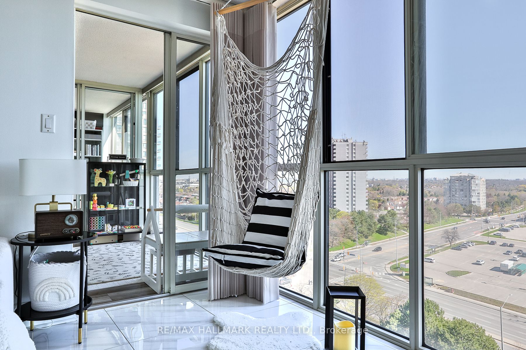 Additional image 4 of 1405-1360 Rathburn Road E, Mississauga, ON, L4W 4H4