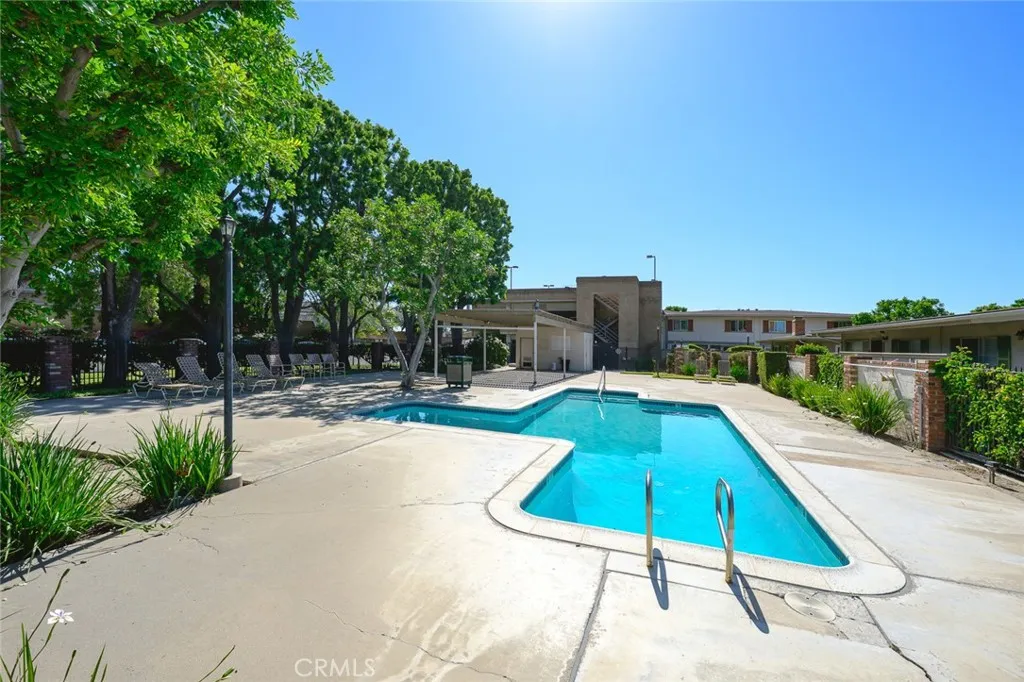 Additional image 27 of 661 W 6th St Unit B, Tustin, CA 92780
