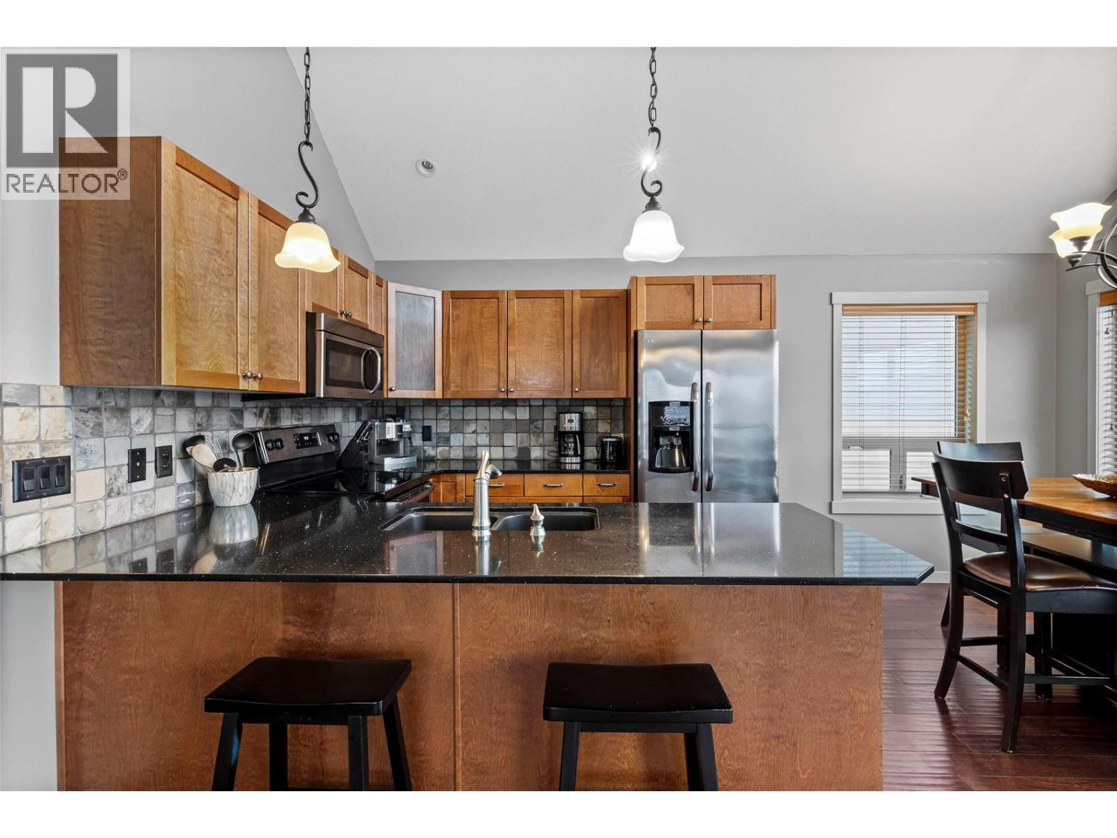 Additional image 4 of 6953 Terazona Drive, Kelowna, BC, V1Z3R8