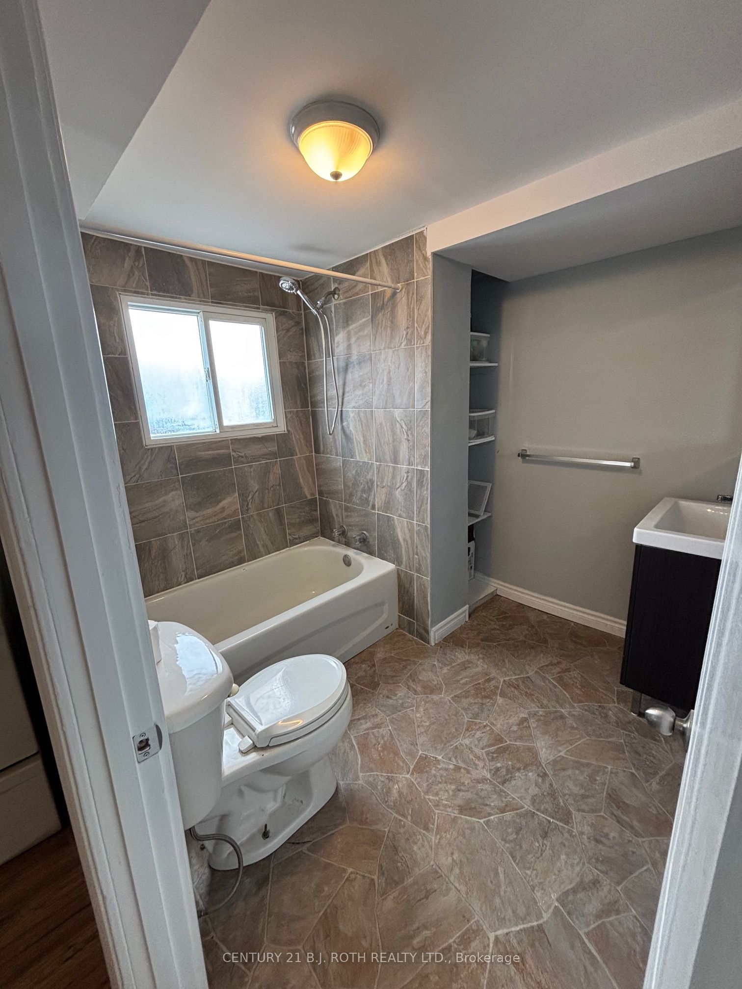 Additional image 3 of 397 Mosley Street, Wasaga Beach, ON, L9Z 2J8
