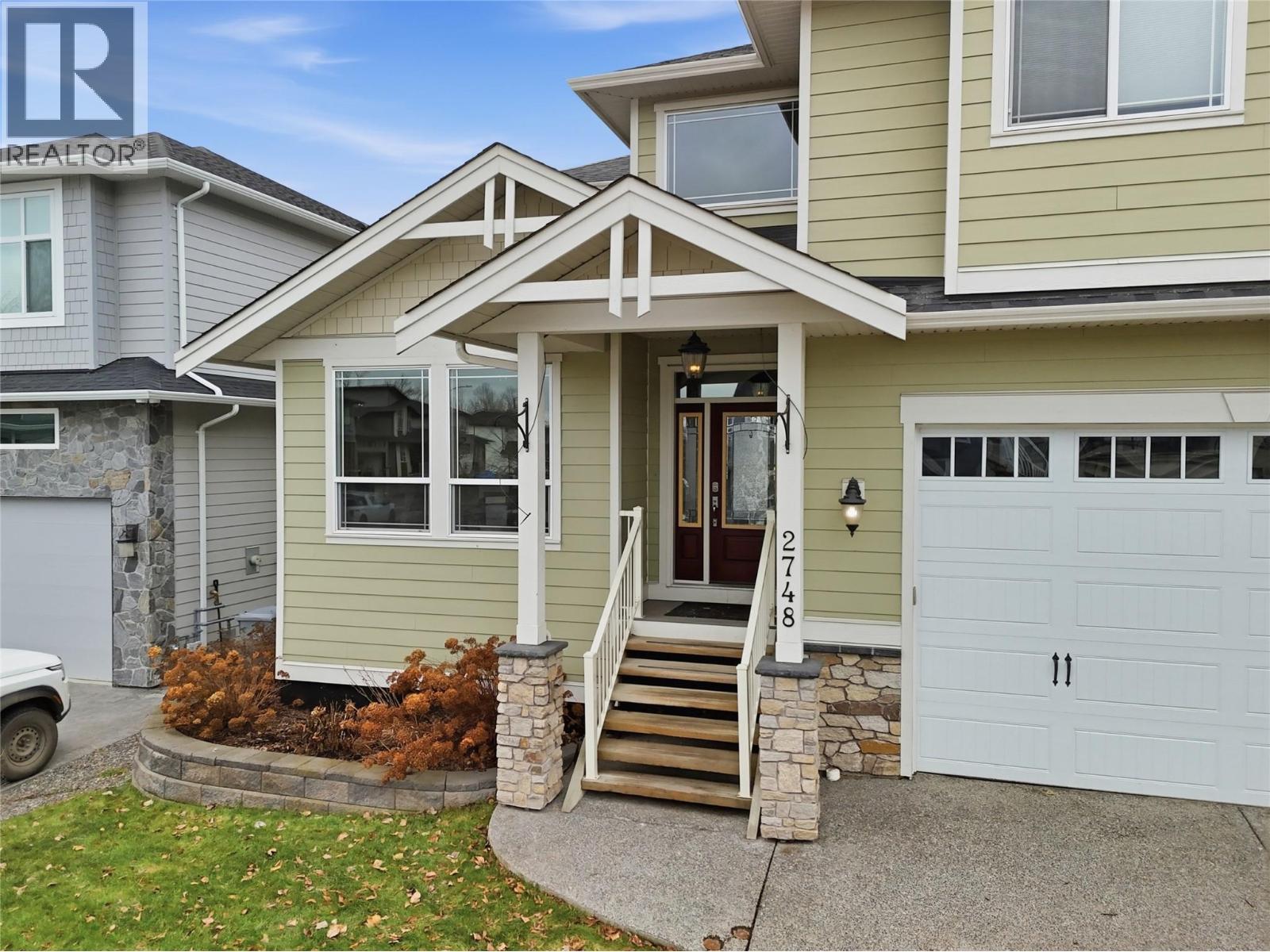 2748 Beachmount Crescent, Kamloops, BC, V2B0E6 photo 4