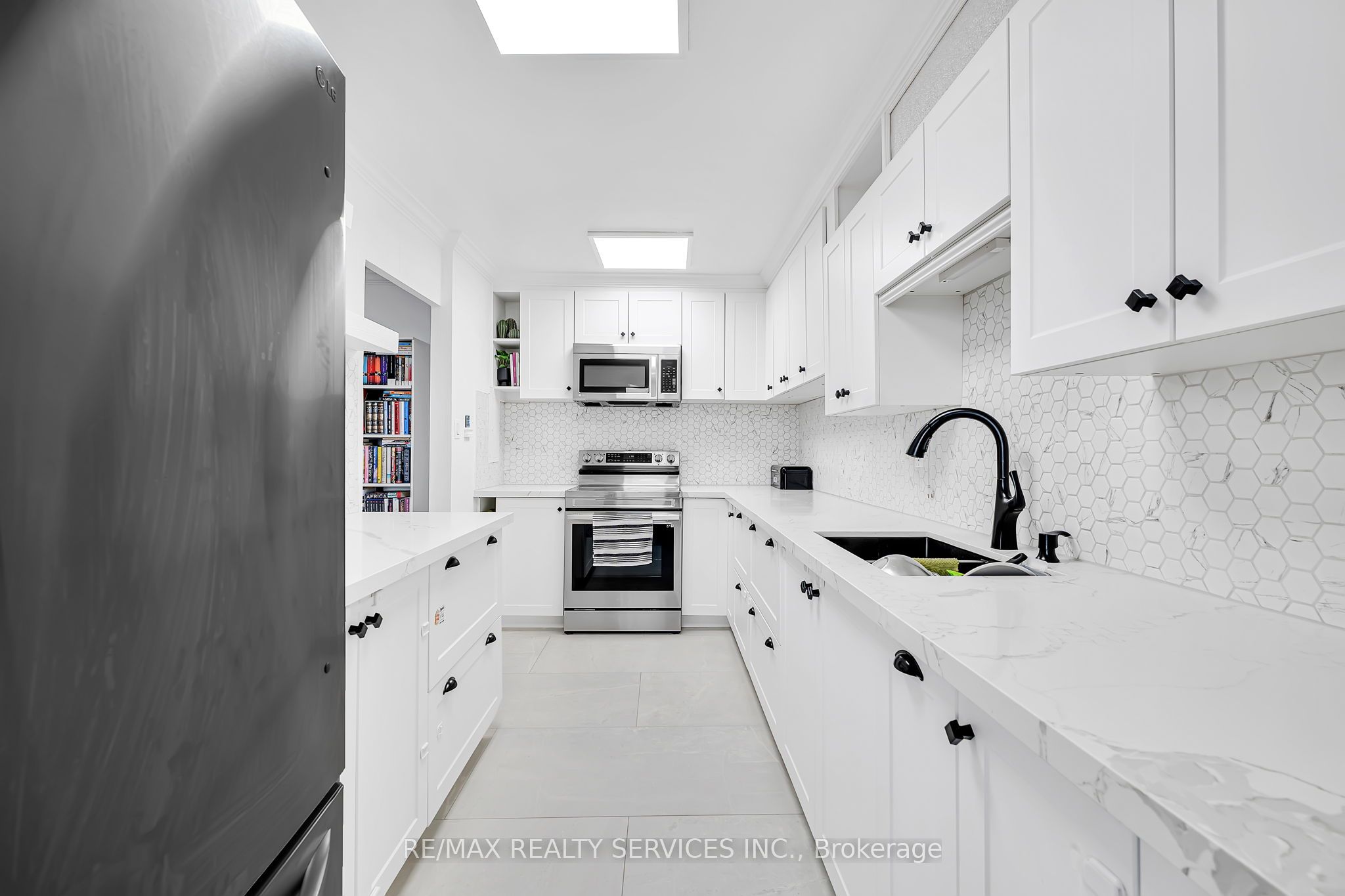 Additional image 2 of 1701-180 Markham Road, Toronto, ON, M1M 2Z9
