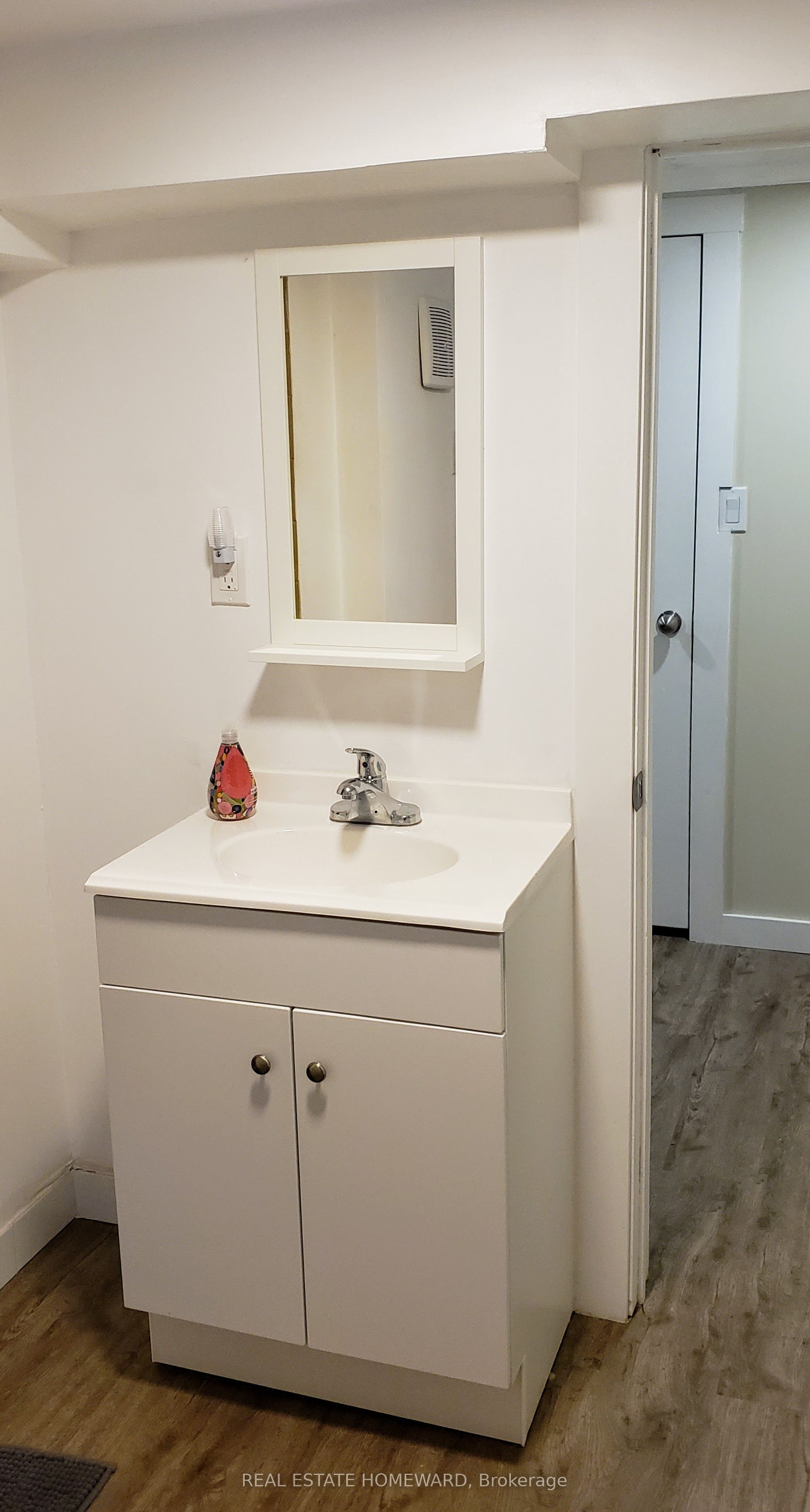 Additional image 4 of B-50 Mould Avenue, Toronto, ON, M6N 3Z9