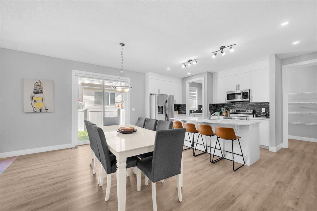 Additional image 5 of 155 Carringham Way NW, Calgary, AB, T4B 3P5