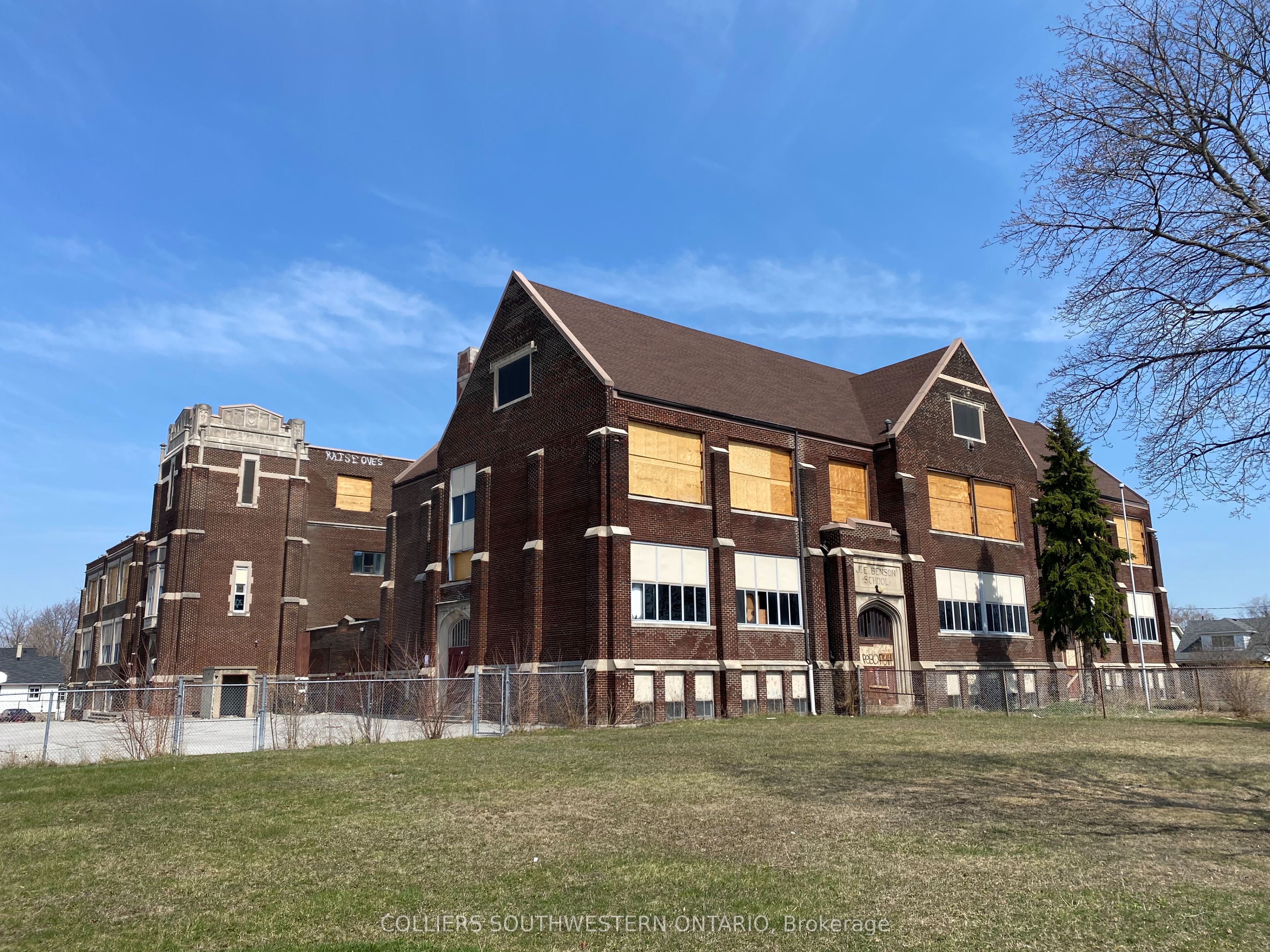 Additional image 3 of 1542-1556 Wyandotte Street W, Windsor, ON, N9B 1H5