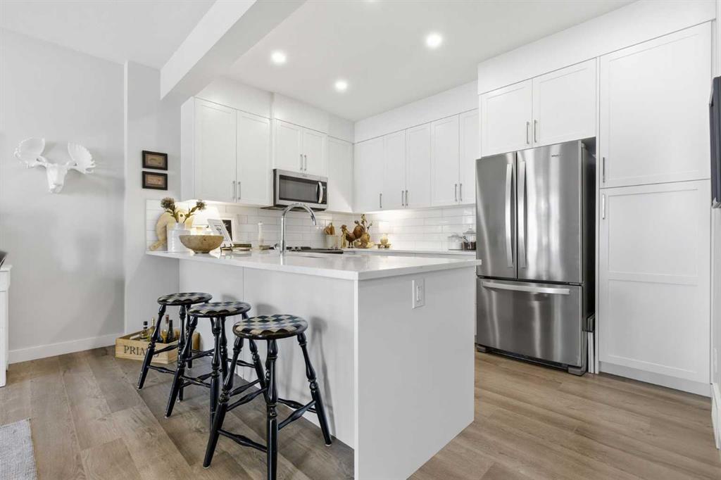 Additional image 3 of 307 Crestridge Common SW, Calgary, AB, T3B 6J5