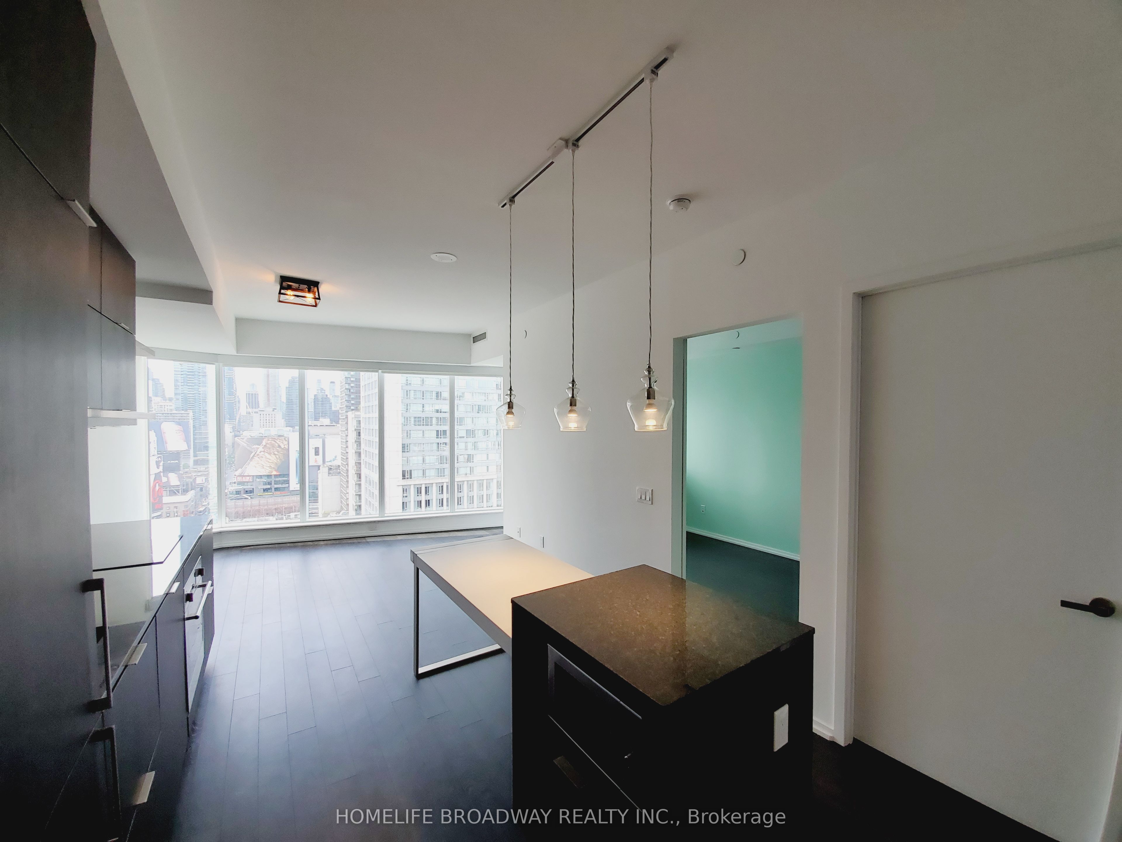 Additional image 6 of 1714-197 Yonge Street, Toronto, ON, M5B 0C1