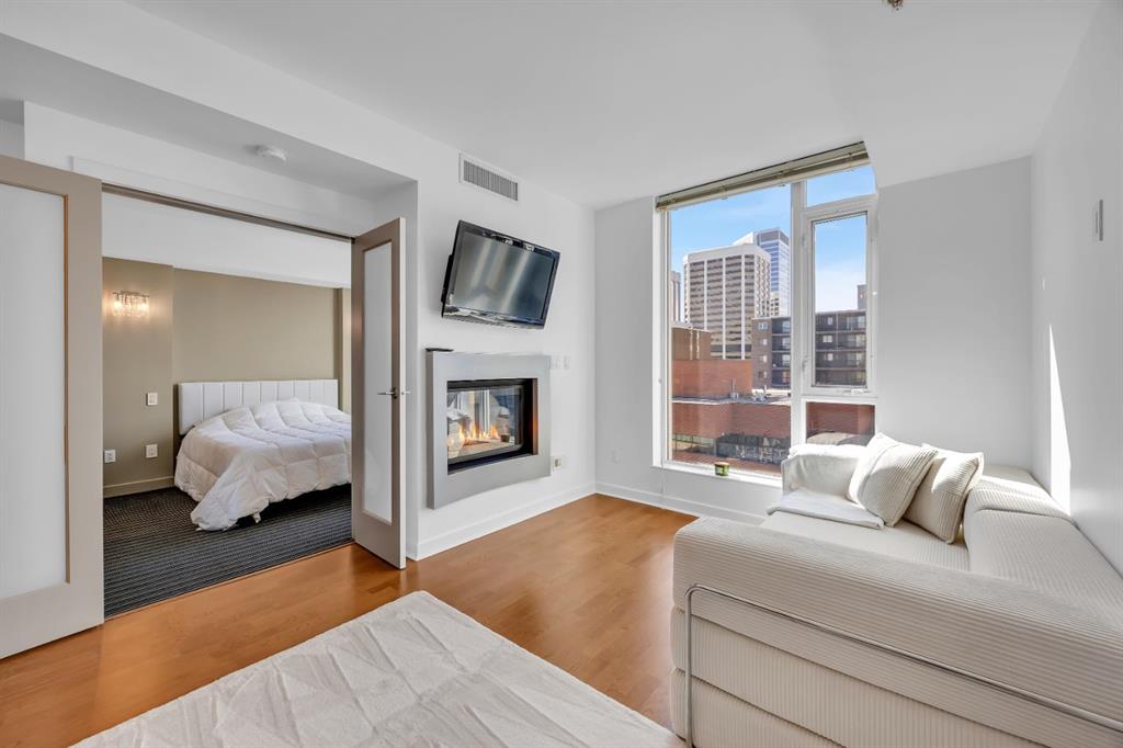 Additional image 3 of 1708-888 4 Avenue SW, Calgary, AB, T2P0V2