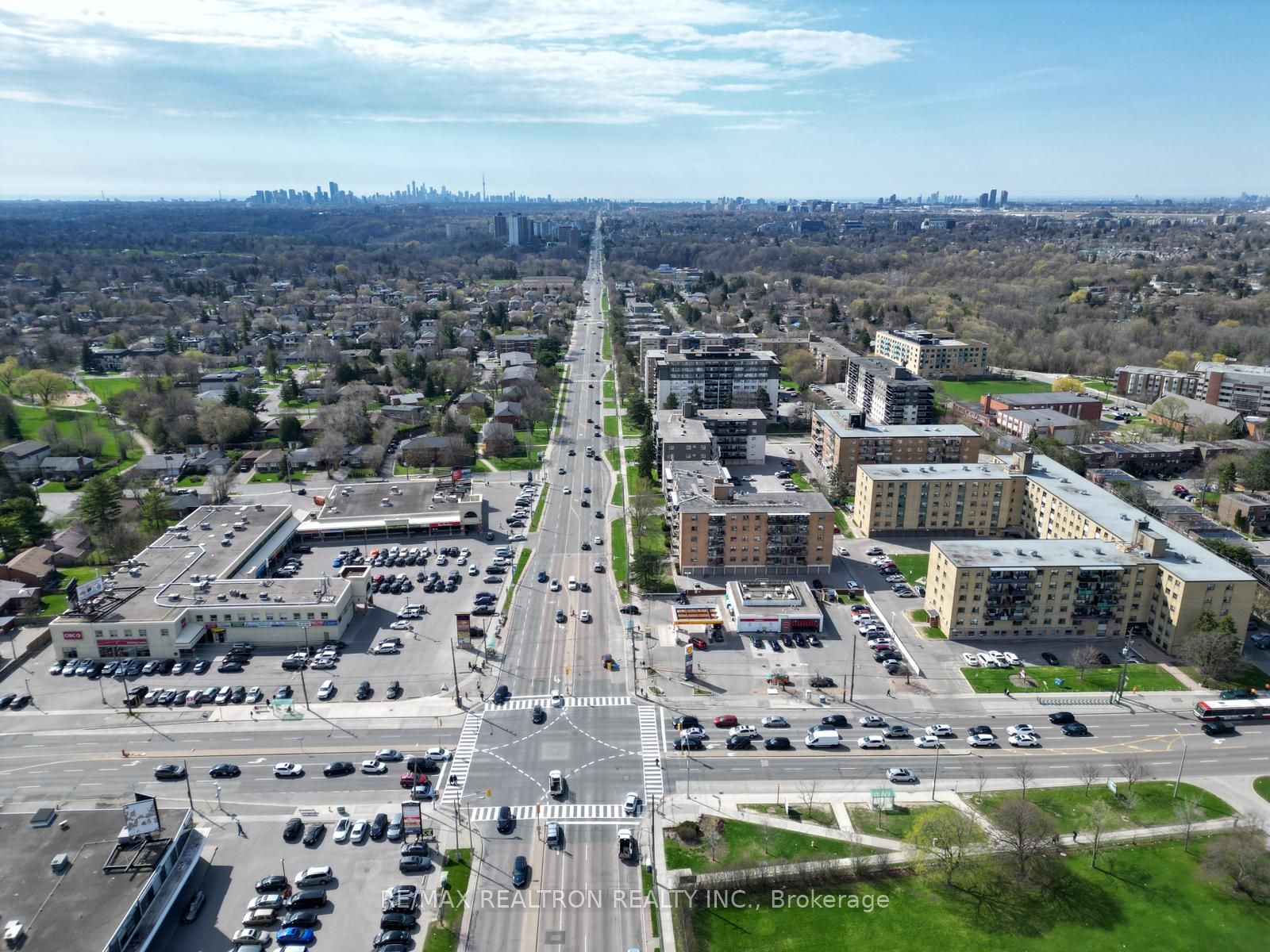 Additional image 2 of 4926 Bathurst Street, Toronto, ON, M2R 1X5