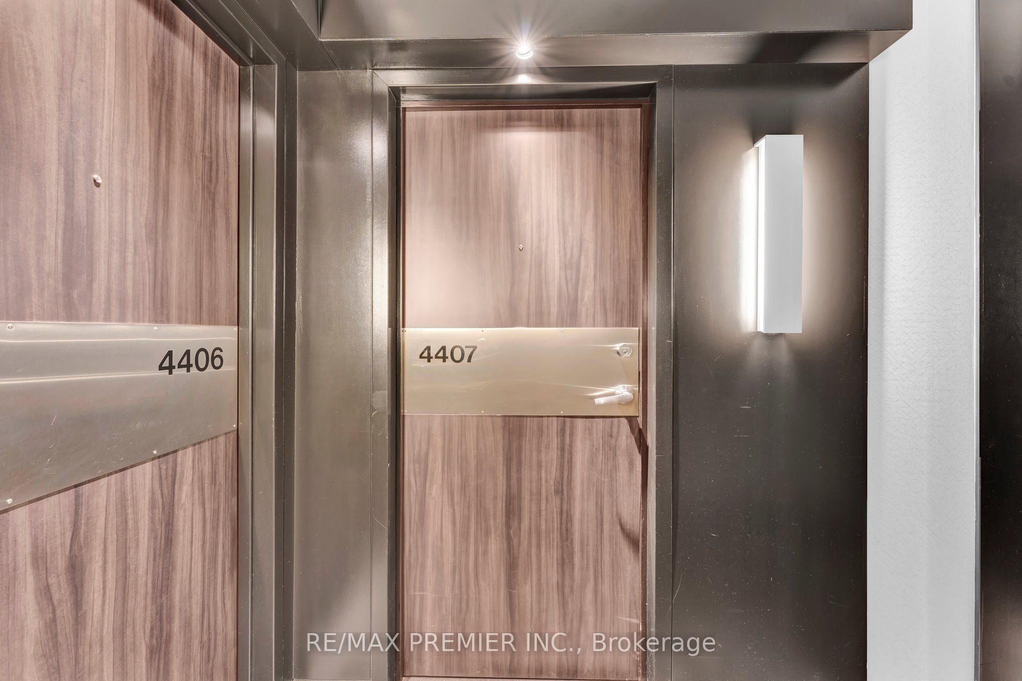 Additional image 3 of 4407-210 Victoria Street, Toronto, ON, M5B 2R3