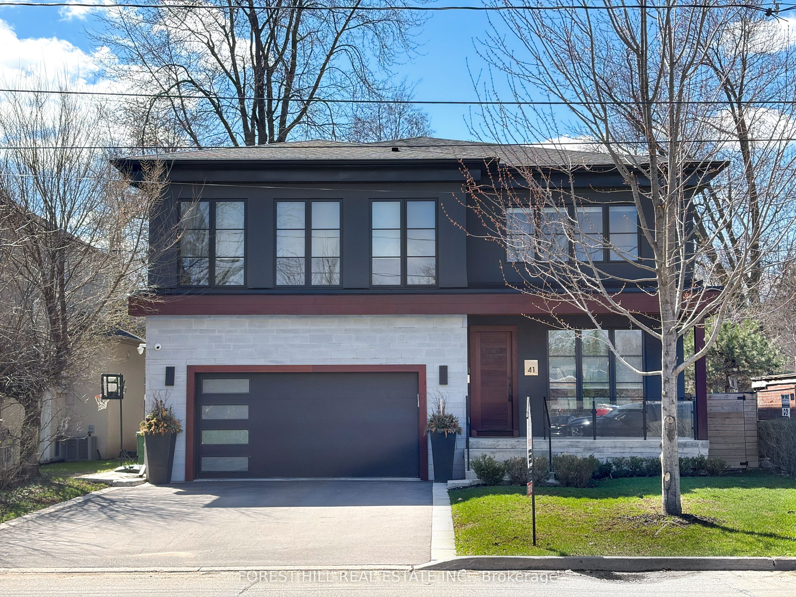 41 Invermay Avenue, Toronto, ON, M3H 1Z1