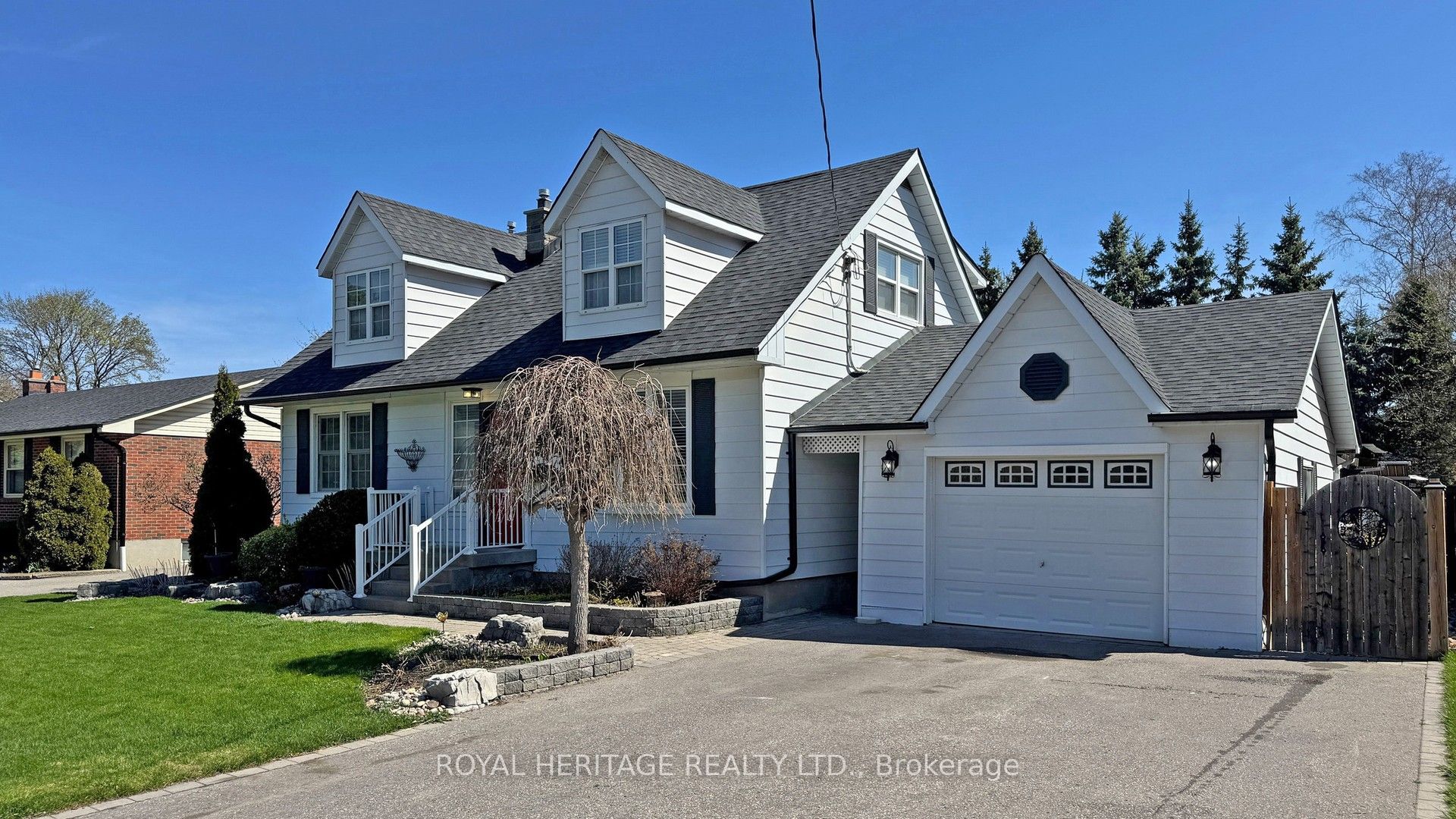 Additional image 2 of 11 Durham Street, Whitby, ON, L1M 1A5