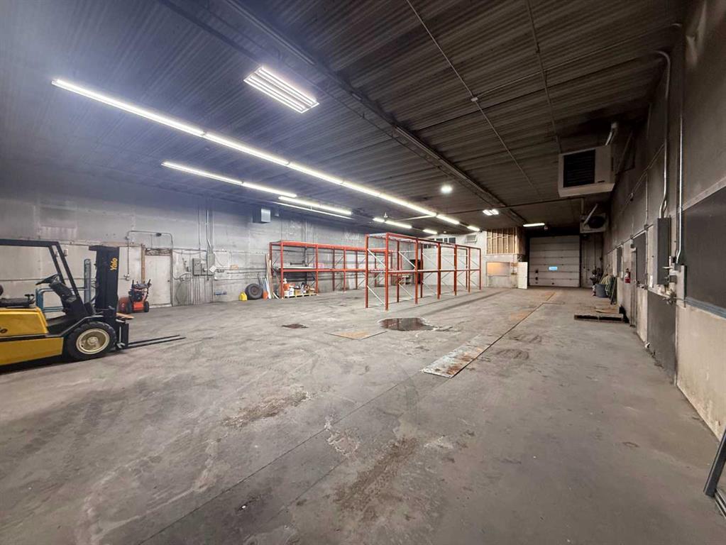 Additional image 6 of 426 10 Street N, Lethbridge, AB, T1H 2C7
