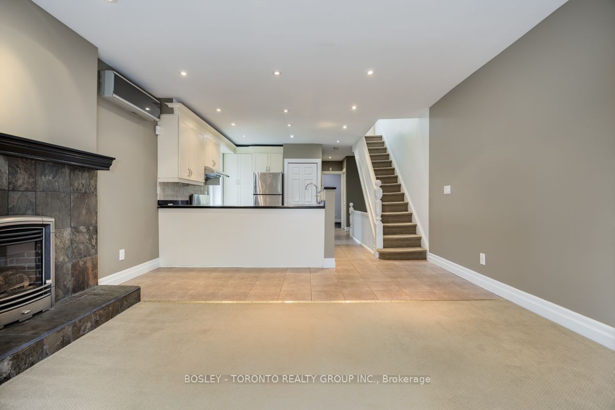 Additional image 3 of Upper-253 Bedford Road, Toronto, ON, M5R 2L3