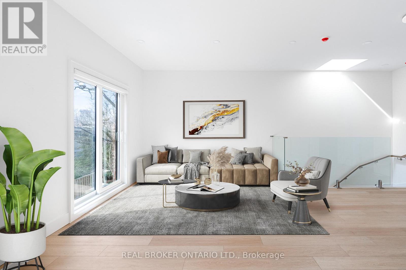 21 Farnham Avenue, Toronto, ON, M4V1H6